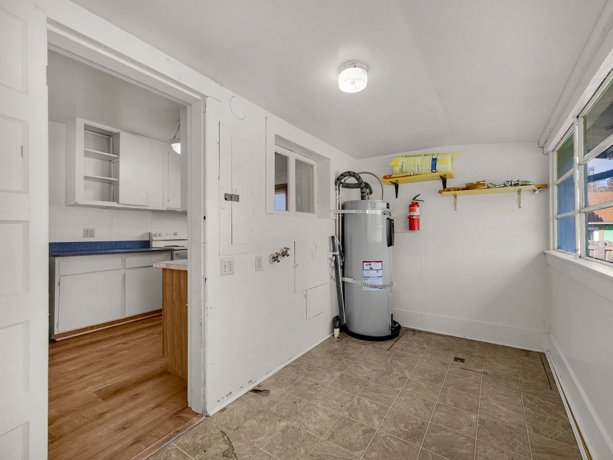 25-web-or-mls-92303 Willow Rd-25.jpg