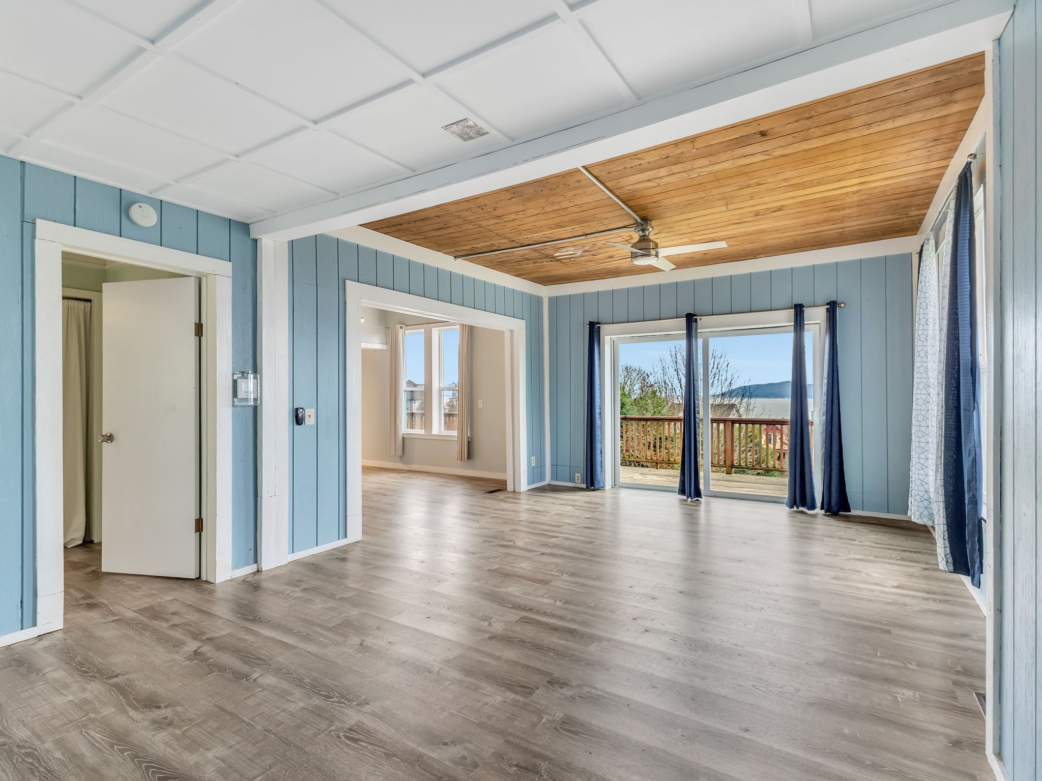 7-web-or-mls-3088 Harrison Ave-10.jpg