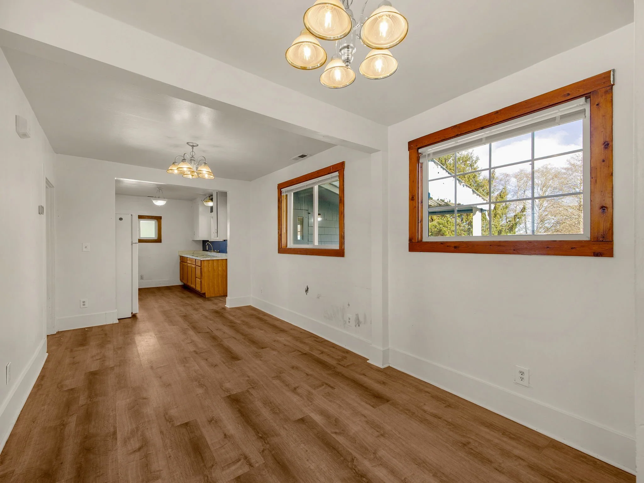 18-web-or-mls-92303 Willow Rd-18.jpg