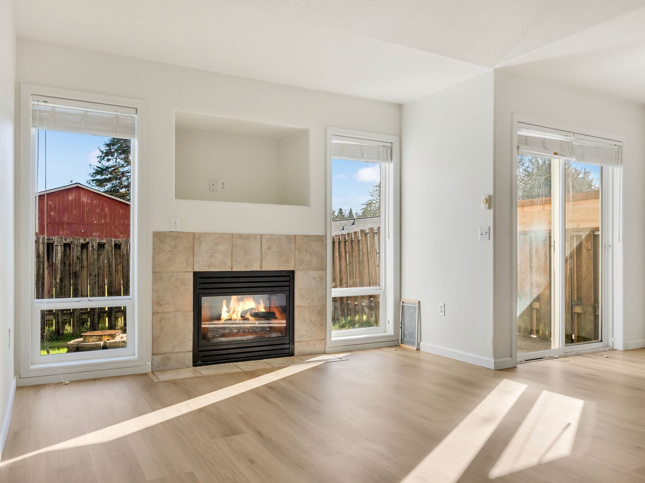 16-web-or-mls-1536 S Main-177.jpg