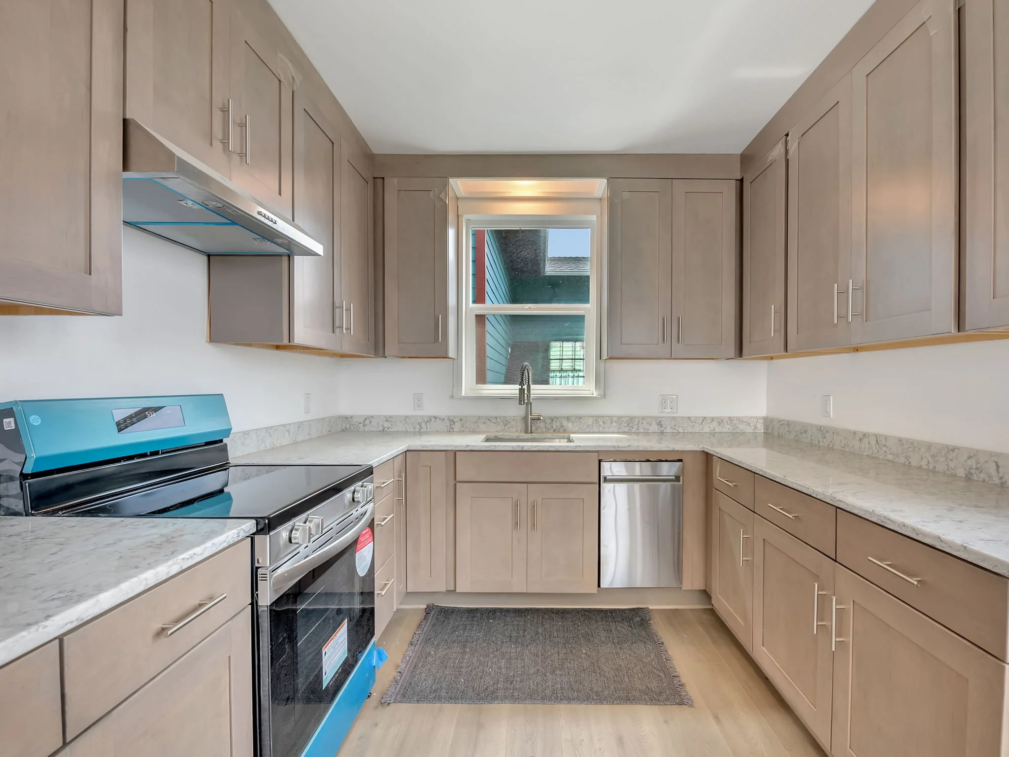 22-web-or-mls-66-70 Bond St-18.jpg