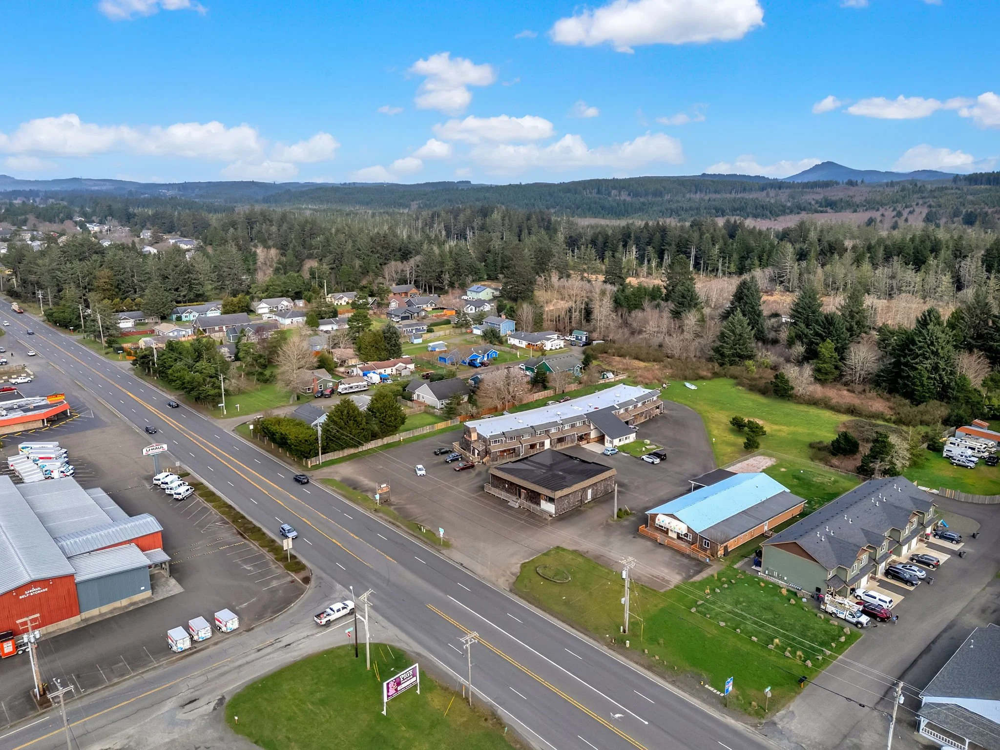 15-web-or-mls-4253 Hwy 101-15.jpg