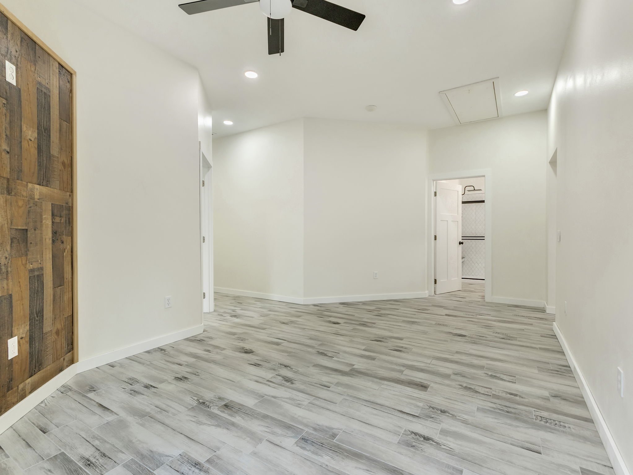11-web-or-mls-138 S Main-11.jpg