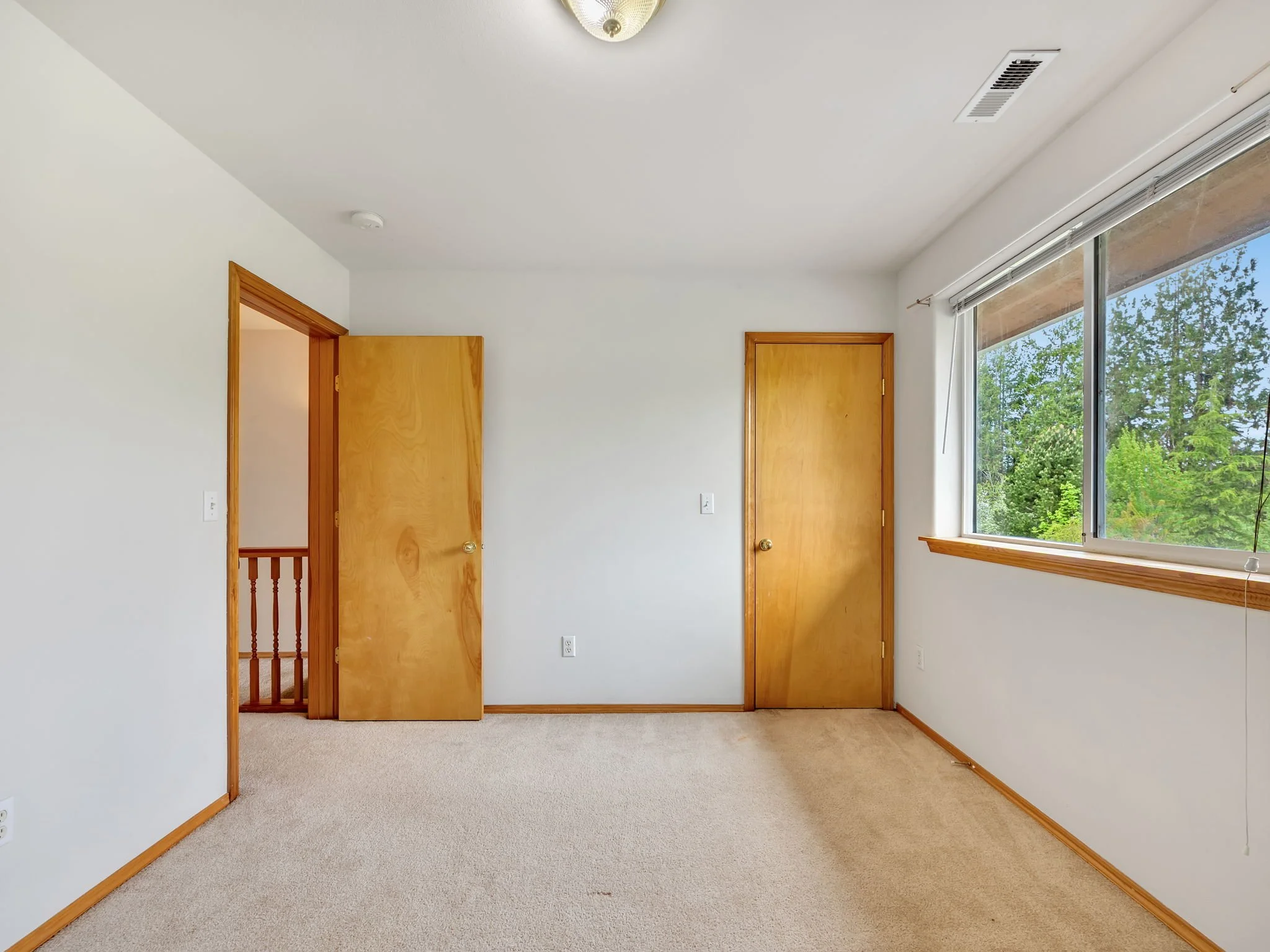 26-web-or-mls-90560 Logan Rd-25.jpg
