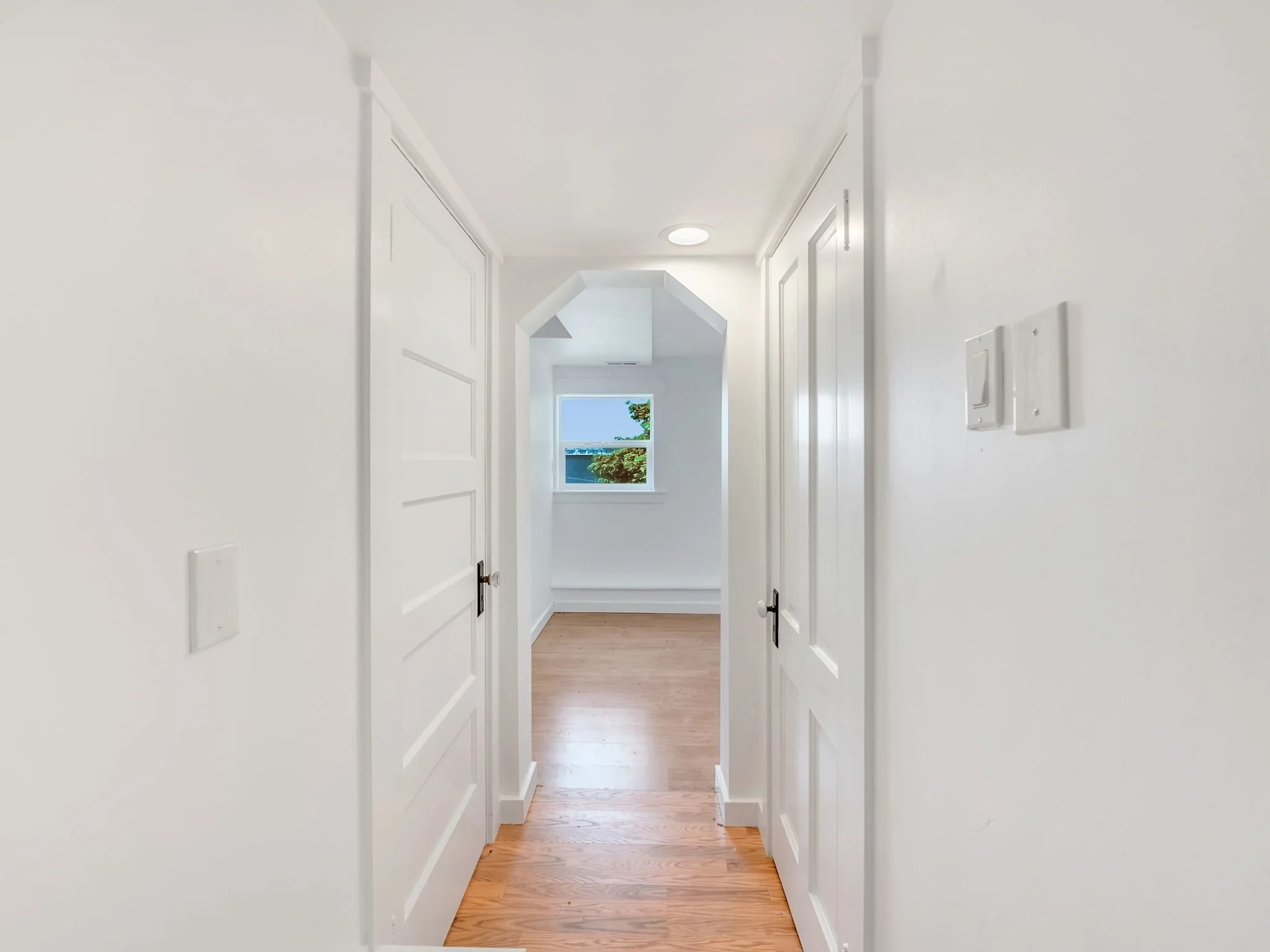 65-web-or-mls-66-70 Bond St-57.jpg