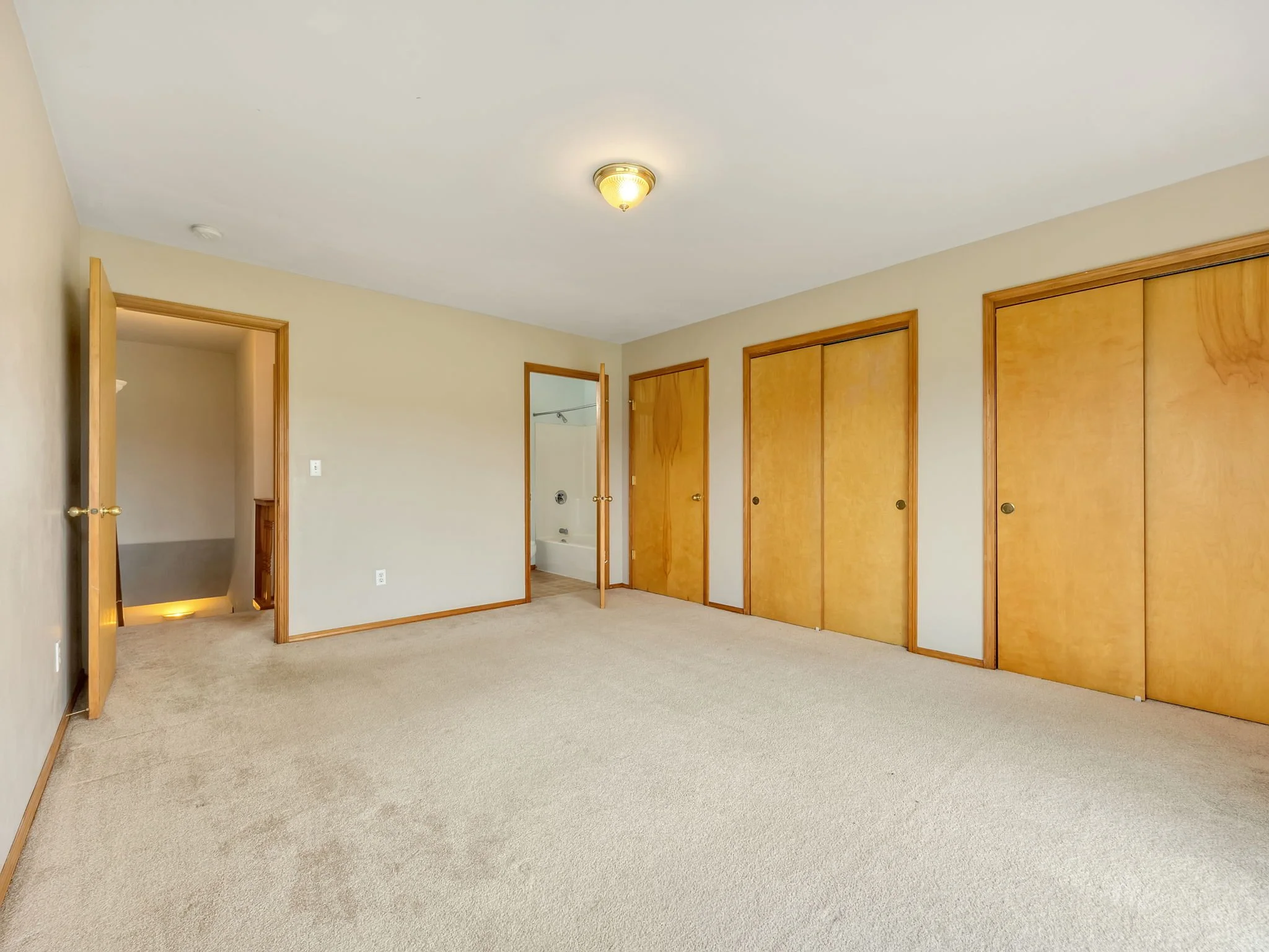 23-web-or-mls-90560 Logan Rd-22.jpg