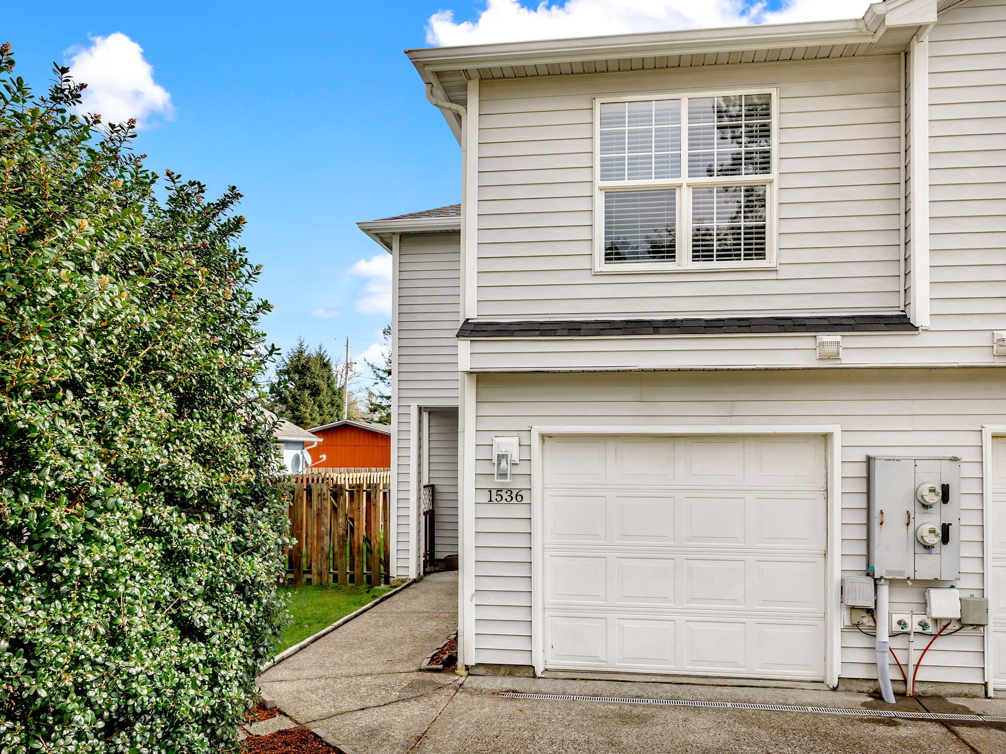 2-web-or-mls-1536 S Main-162.jpg