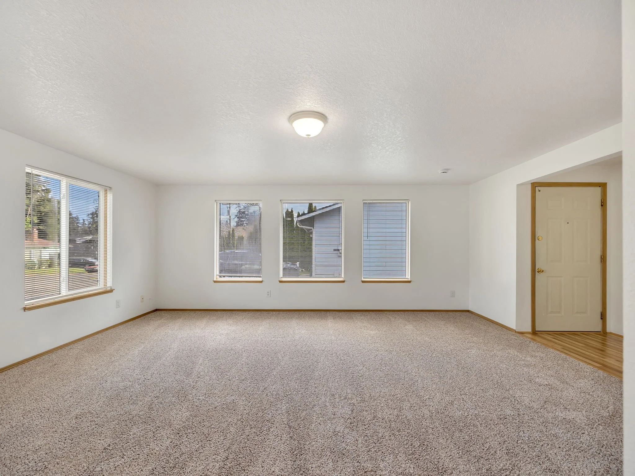 10-web-or-mls-1525 7th St-09.jpg