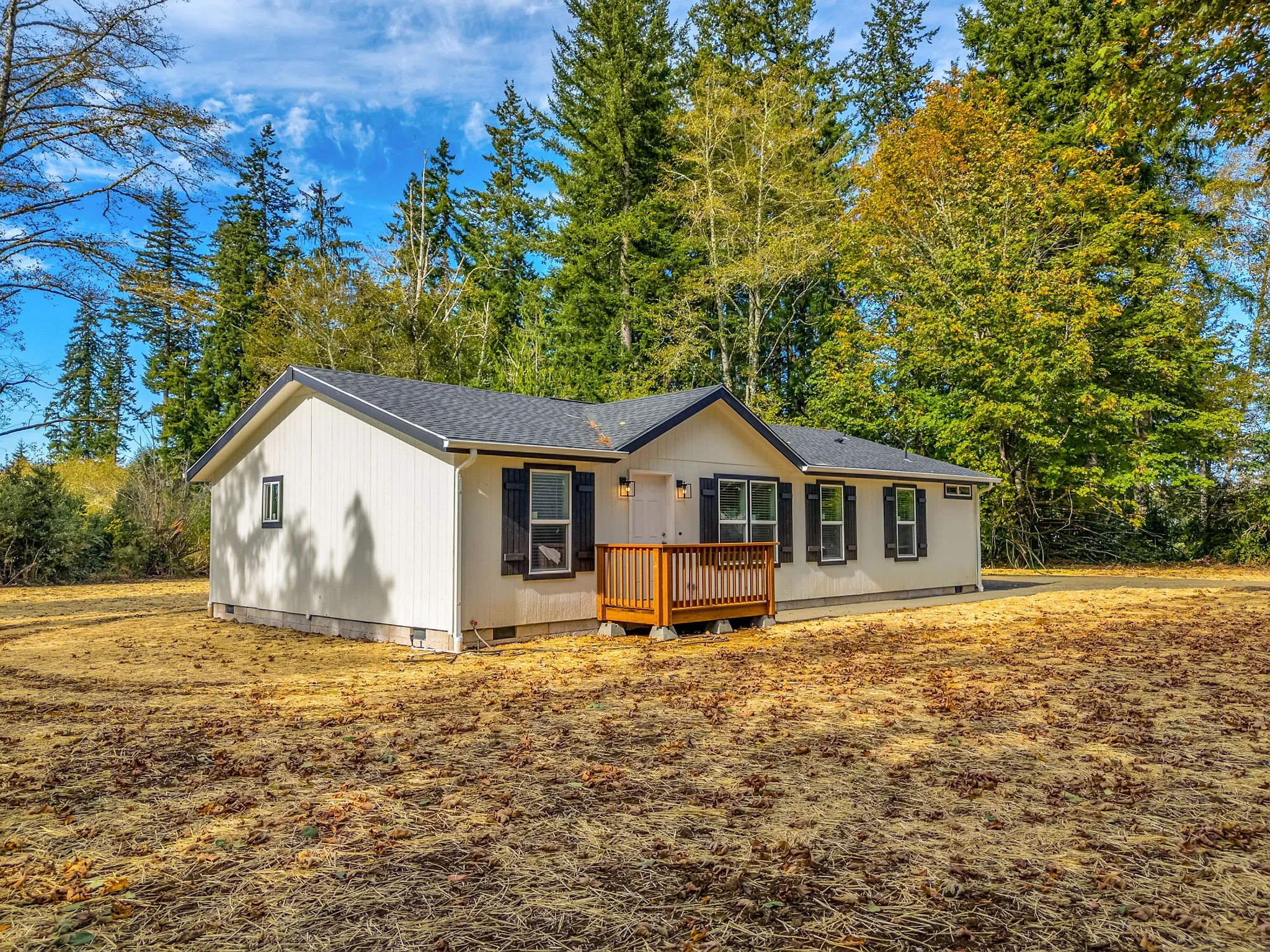 3-web-or-mls-92166 Conroy Rd-03.jpg