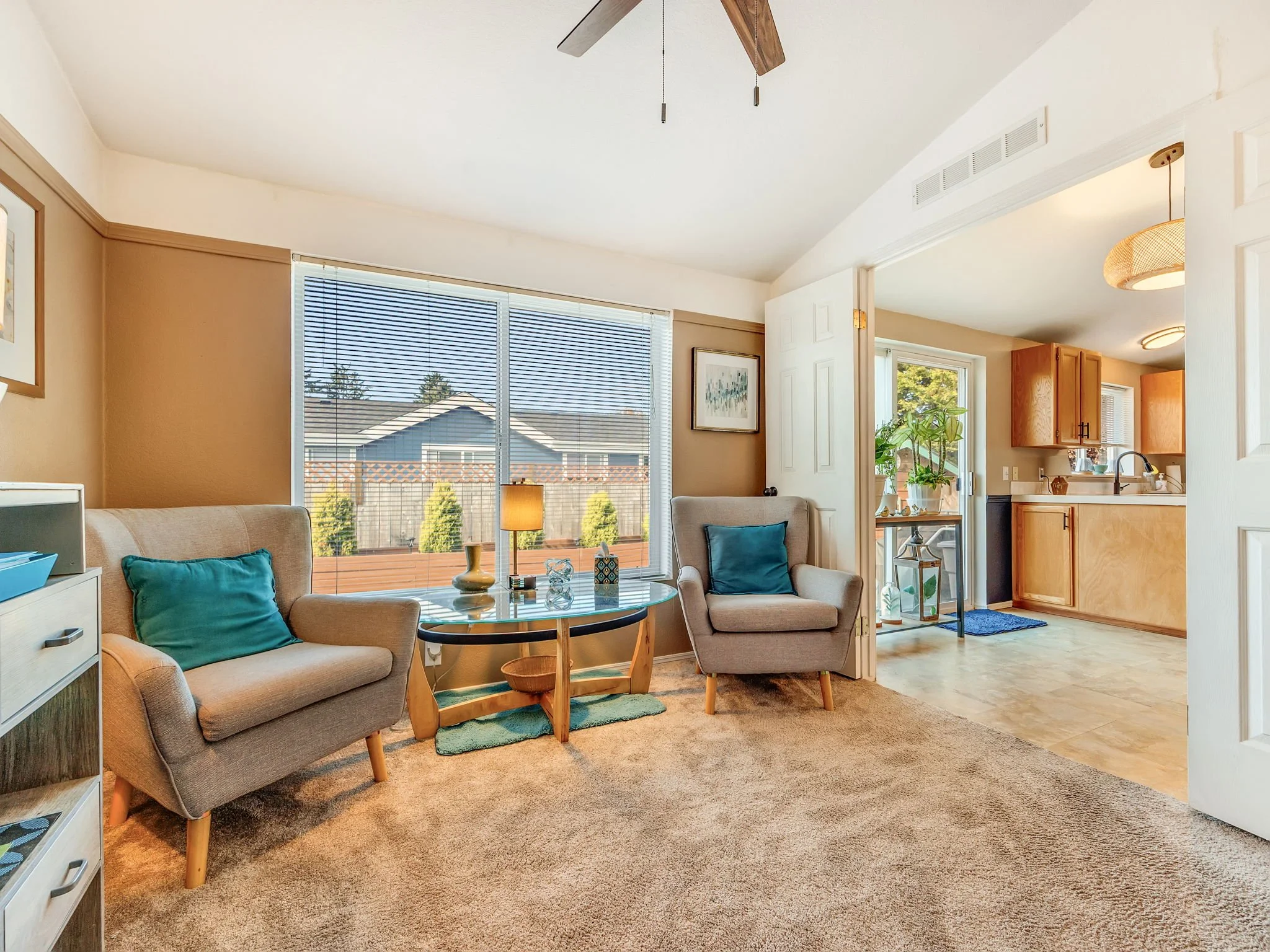 31-web-or-mls-1100 NW Warrenton Dr #356, Warrenton-31.jpg