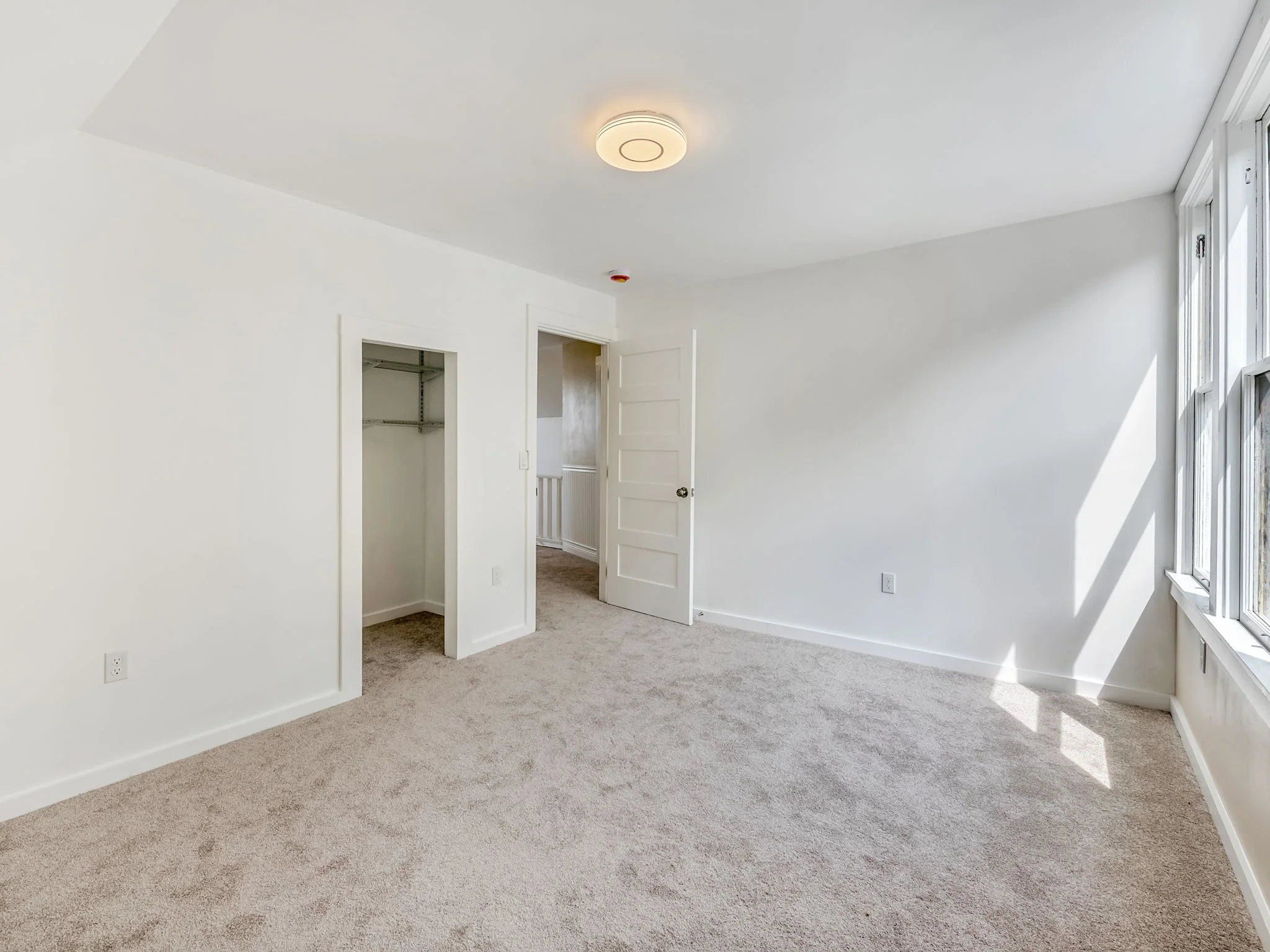 36-web-or-mls-66-70 Bond St-32.jpg
