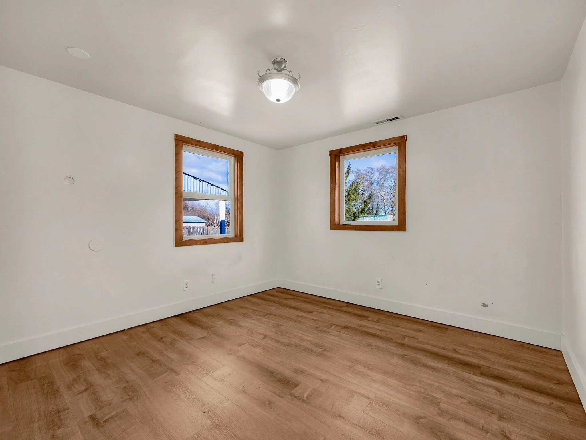 38-web-or-mls-92303 Willow Rd-38.jpg