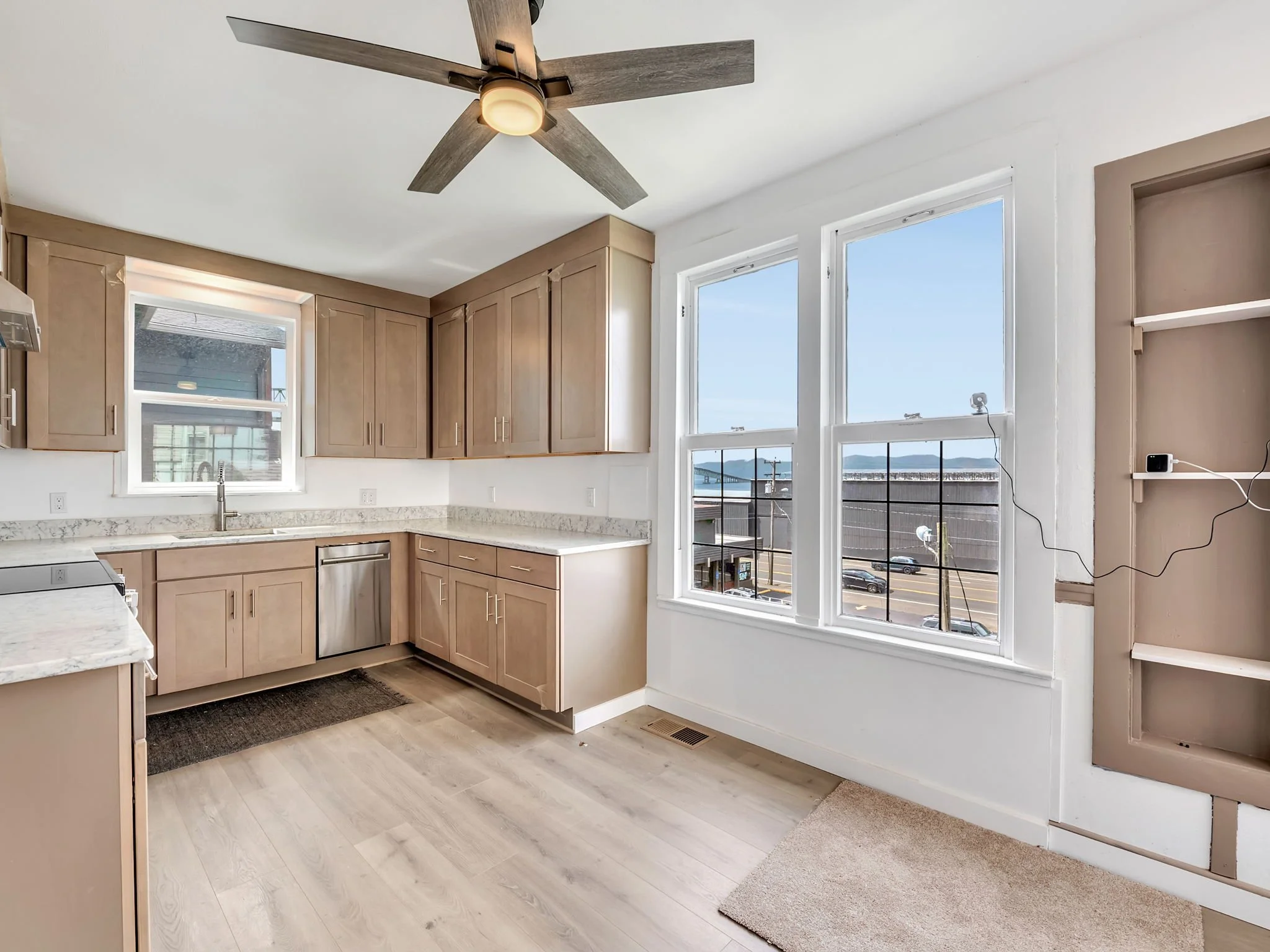 23-web-or-mls-66-70 Bond St-19.jpg