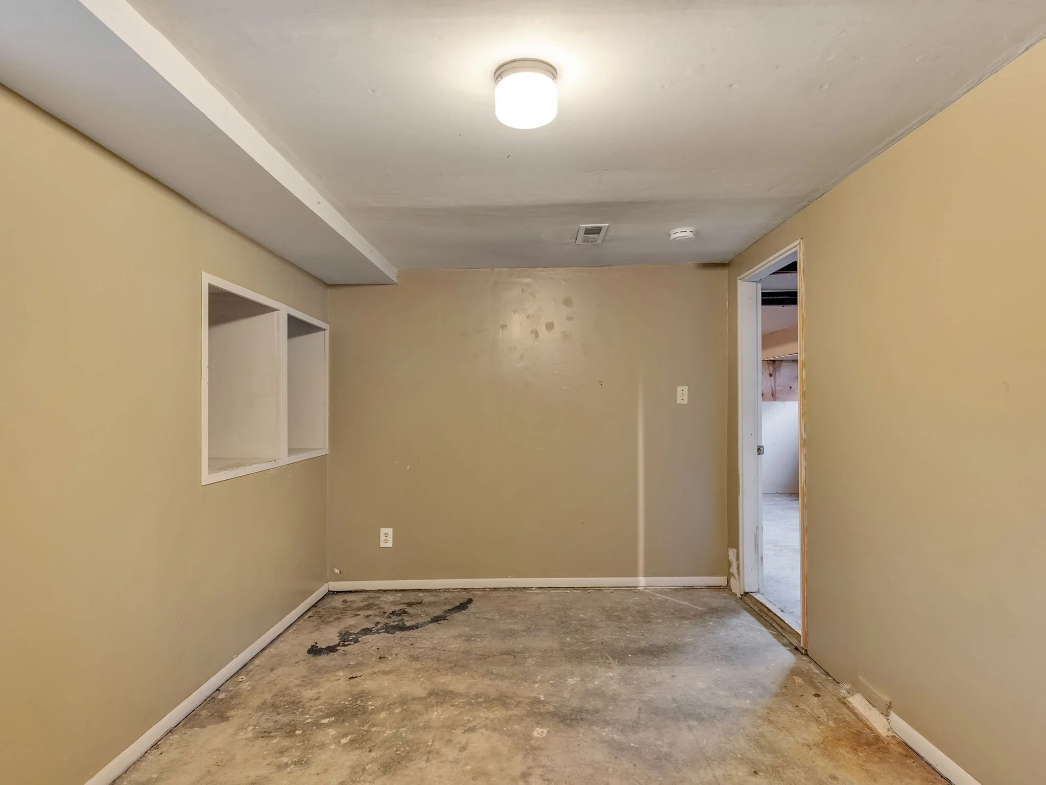 39-web-or-mls-809 Glasgow Ave-39.jpg