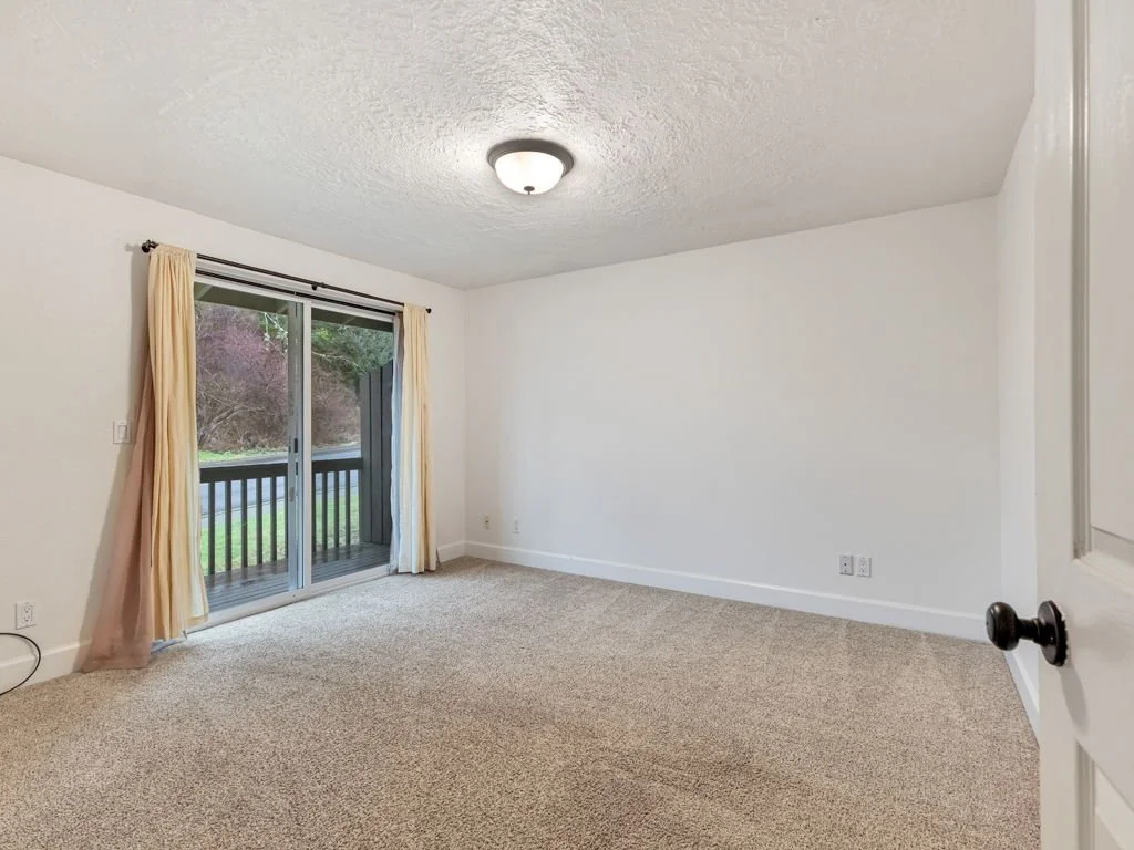 16-web-or-mls-1601 Broadway St #19-16.jpg