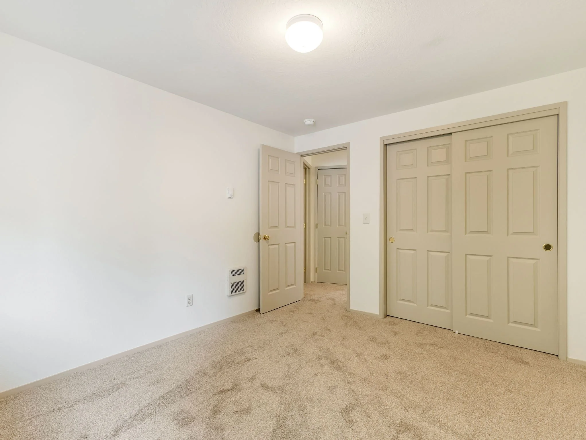 24-web-or-mls-355 S Wahanna #16-24.jpg