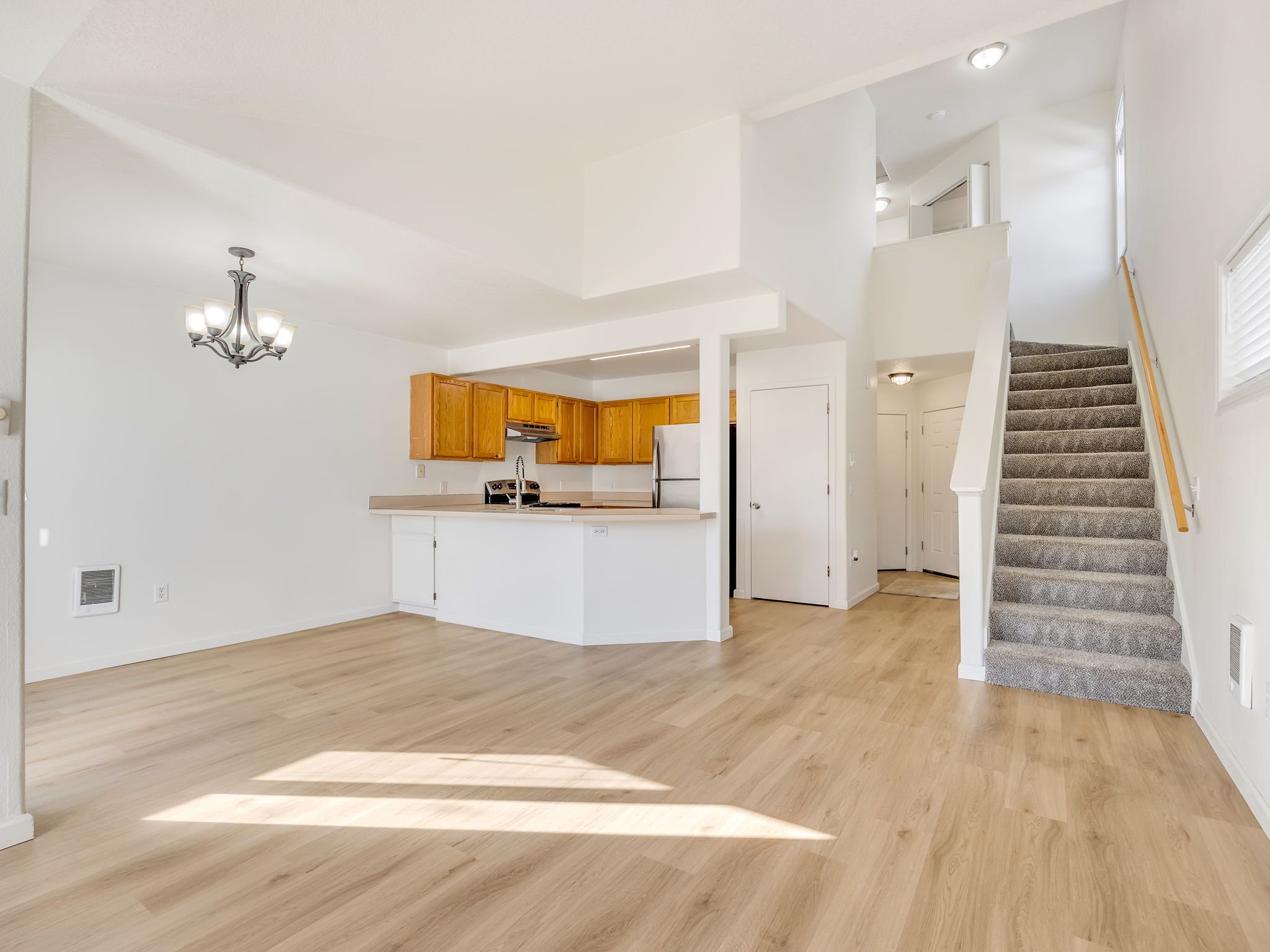 14-web-or-mls-1536 S Main-175.jpg