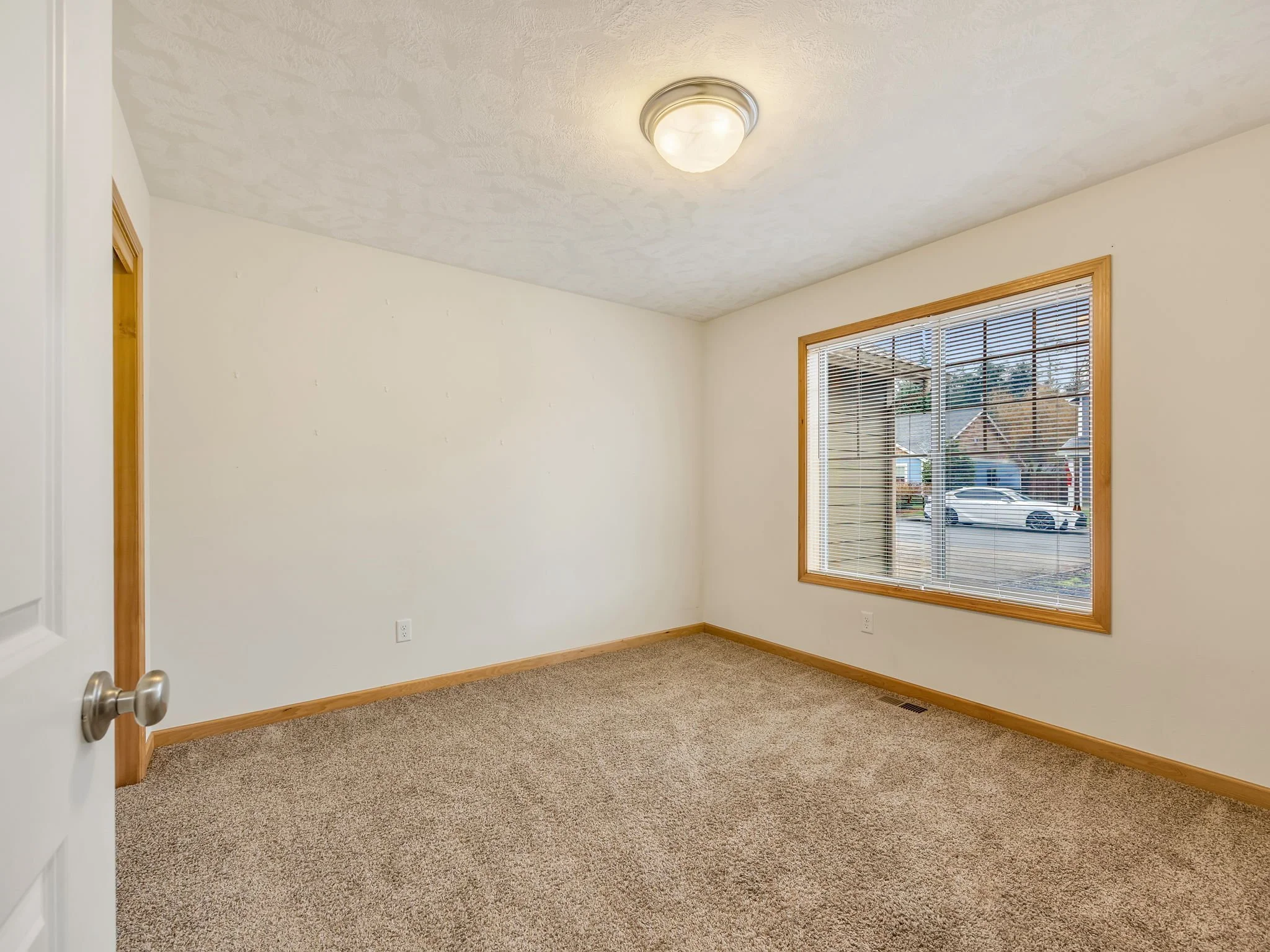 9-web-or-mls-1730 Pacific Ridge Ln-9.jpg