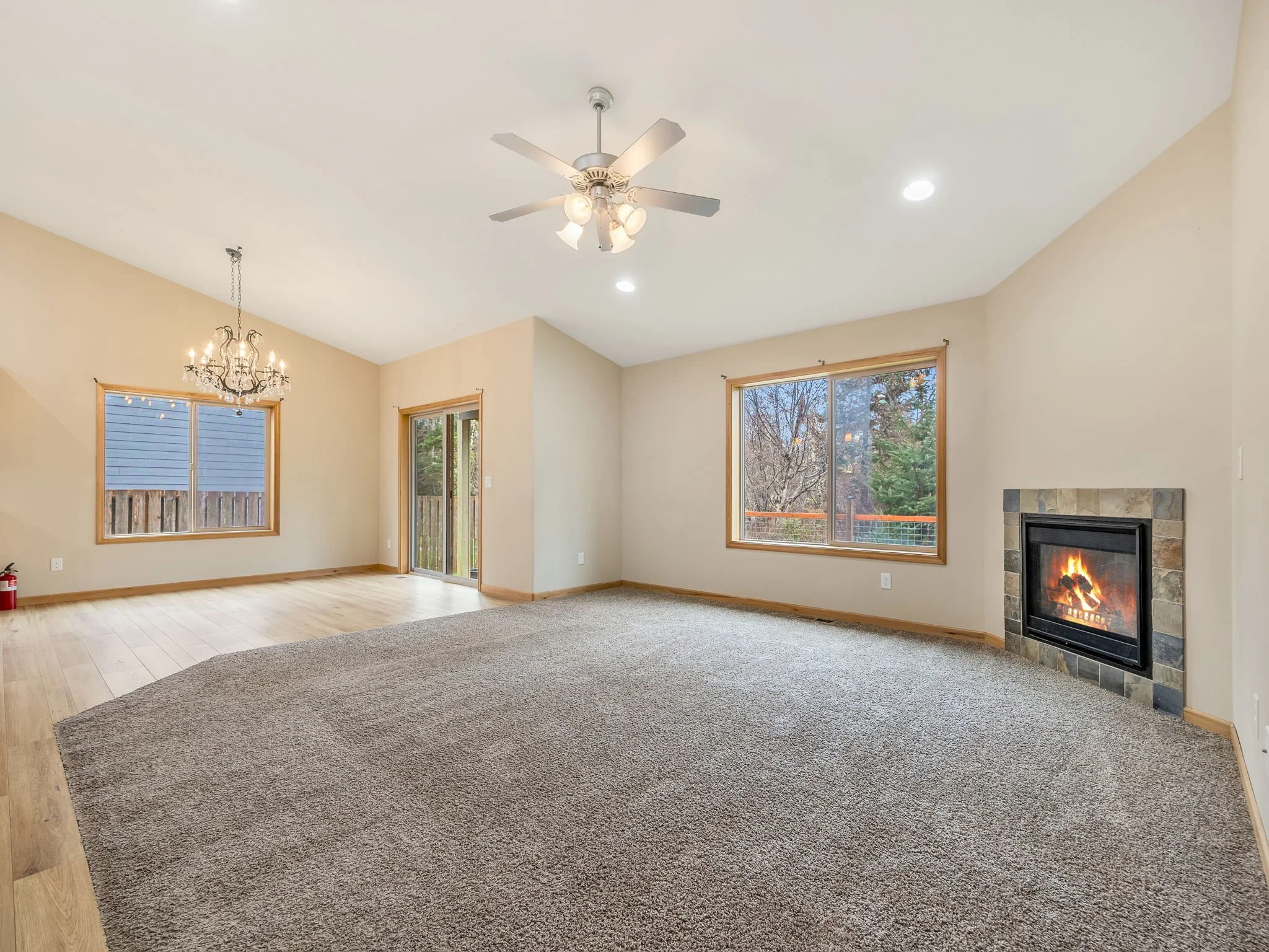 22-web-or-mls-1730 Pacific Ridge Ln-22.jpg