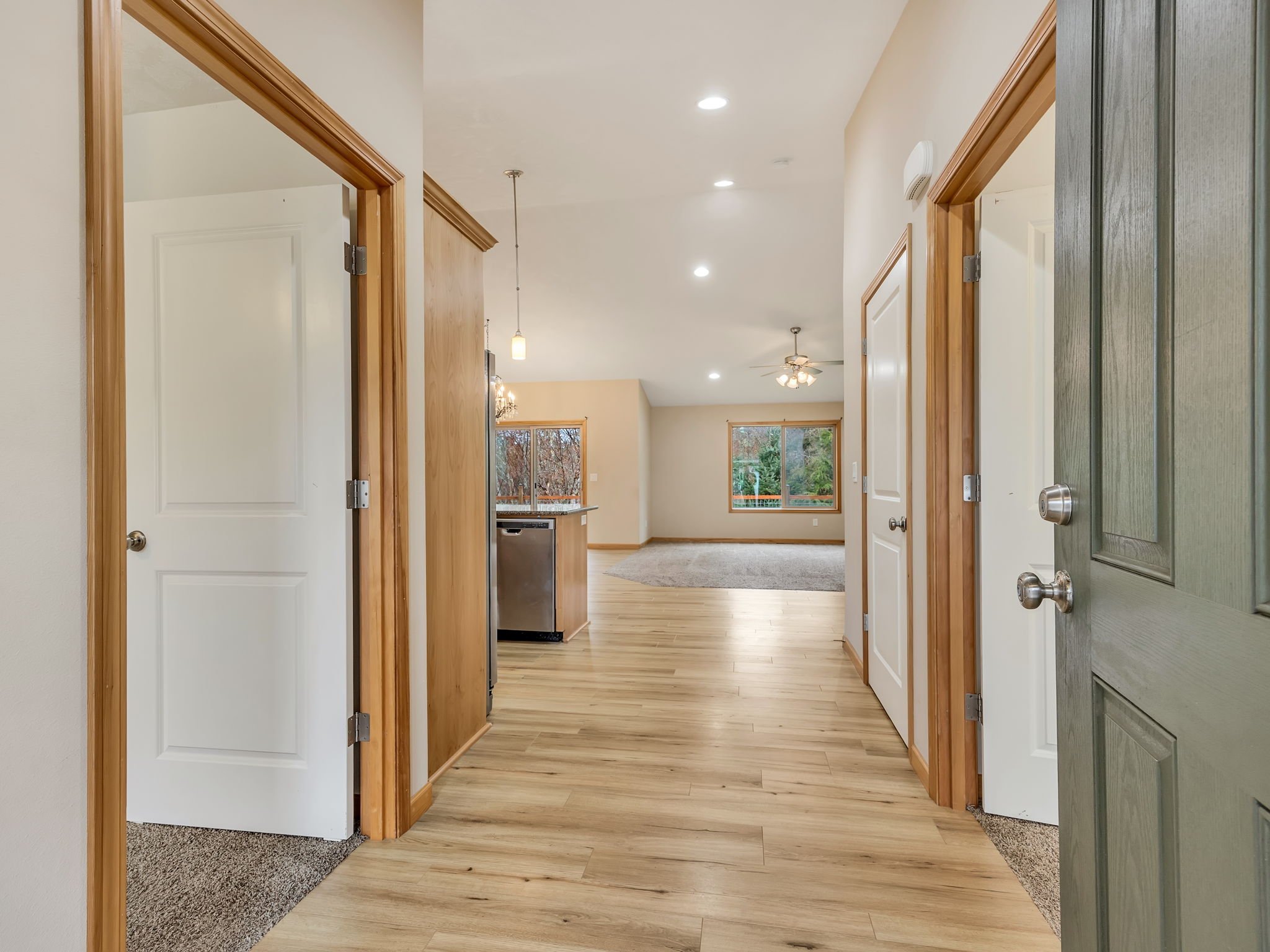 6-web-or-mls-1730 Pacific Ridge Ln-6.jpg