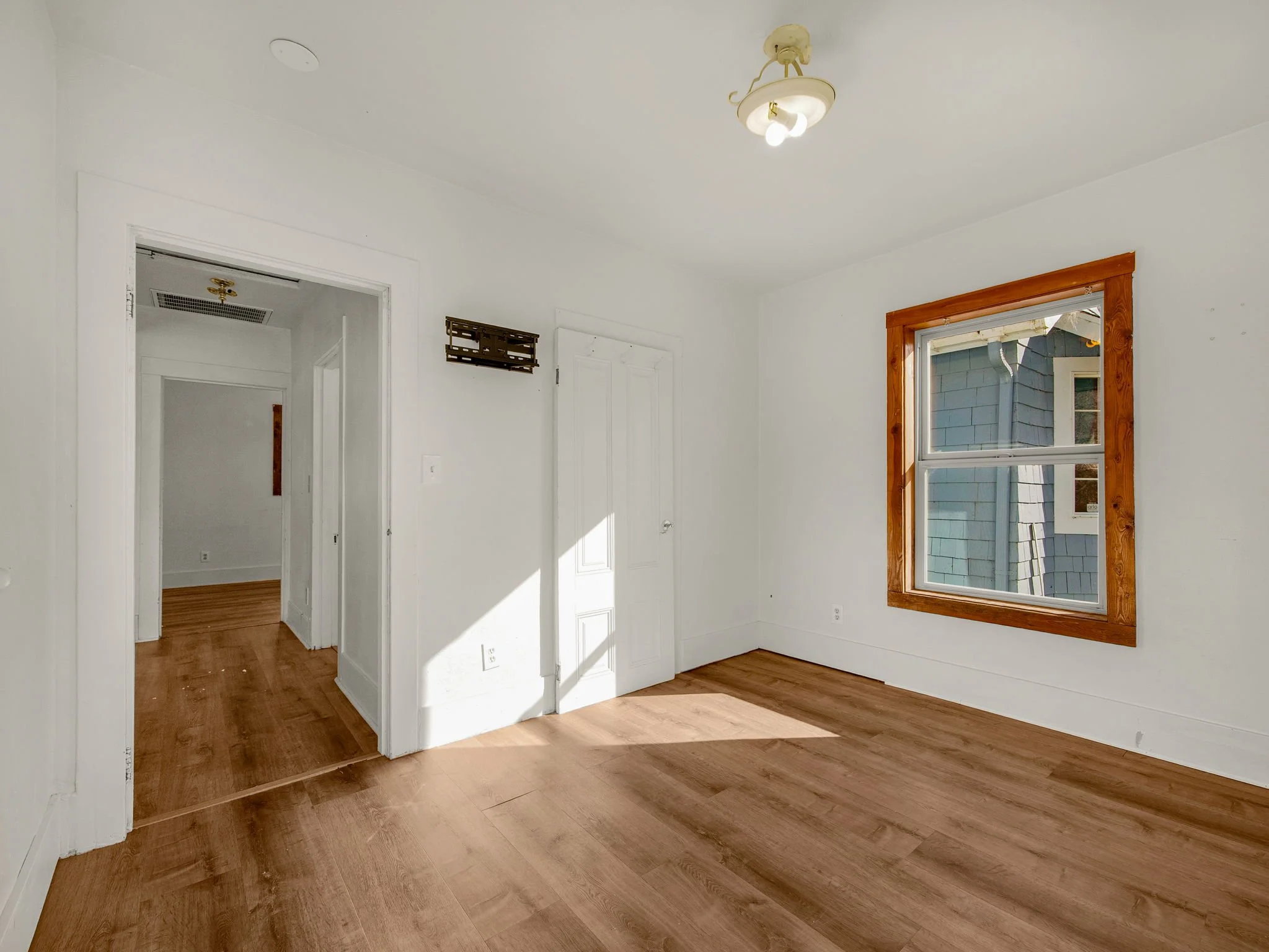 34-web-or-mls-92303 Willow Rd-34.jpg