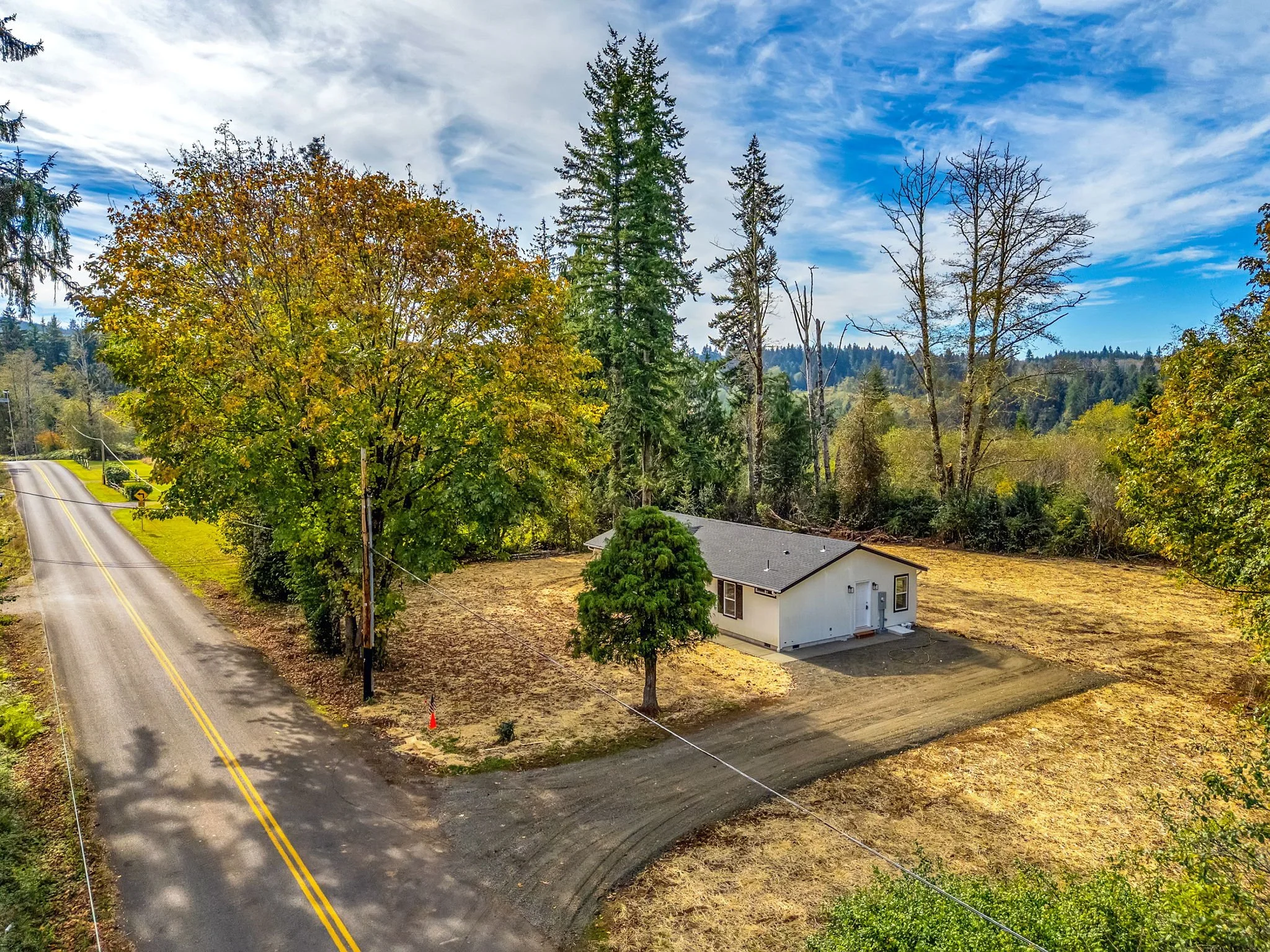 5-web-or-mls-92166 Conroy Rd-04.jpg