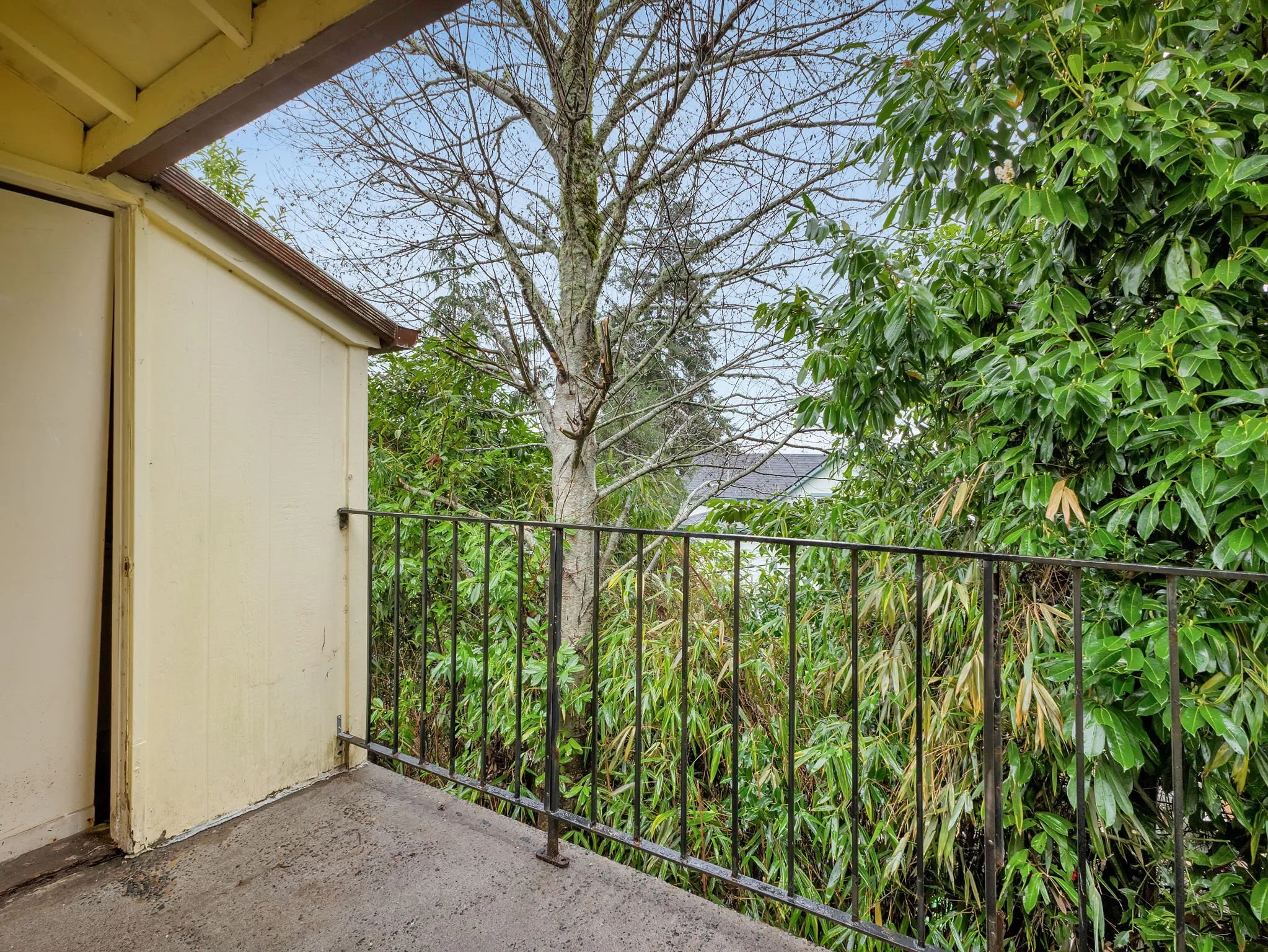 13-web-or-mls-280 Lincoln St #3-13.jpg