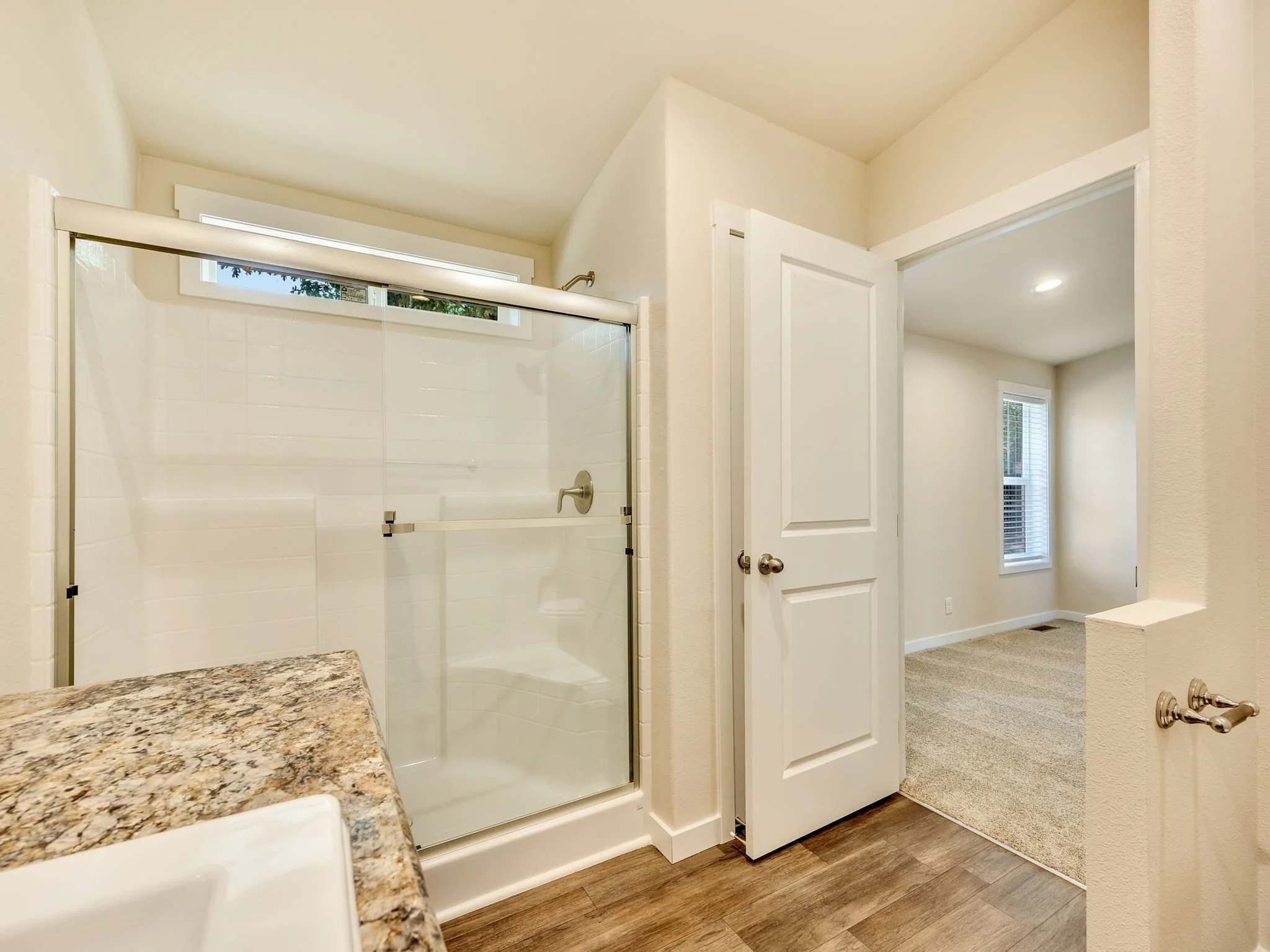 35-web-or-mls-92166 Conroy Rd-30.jpg