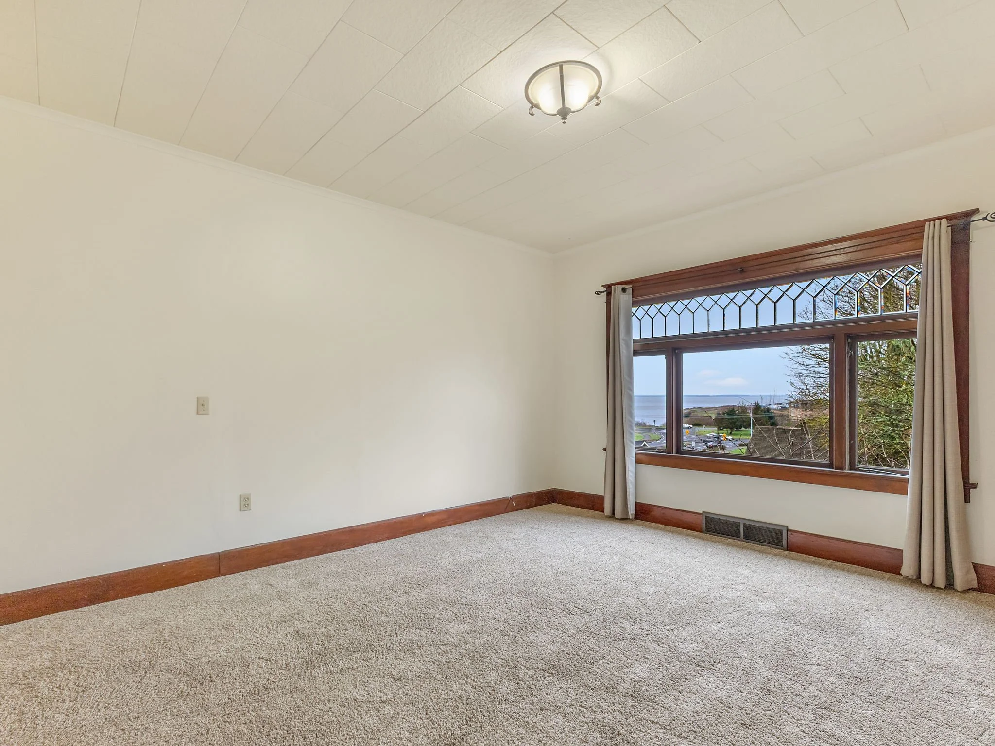28-web-or-mls-612 Florence Ave #2-23.jpg