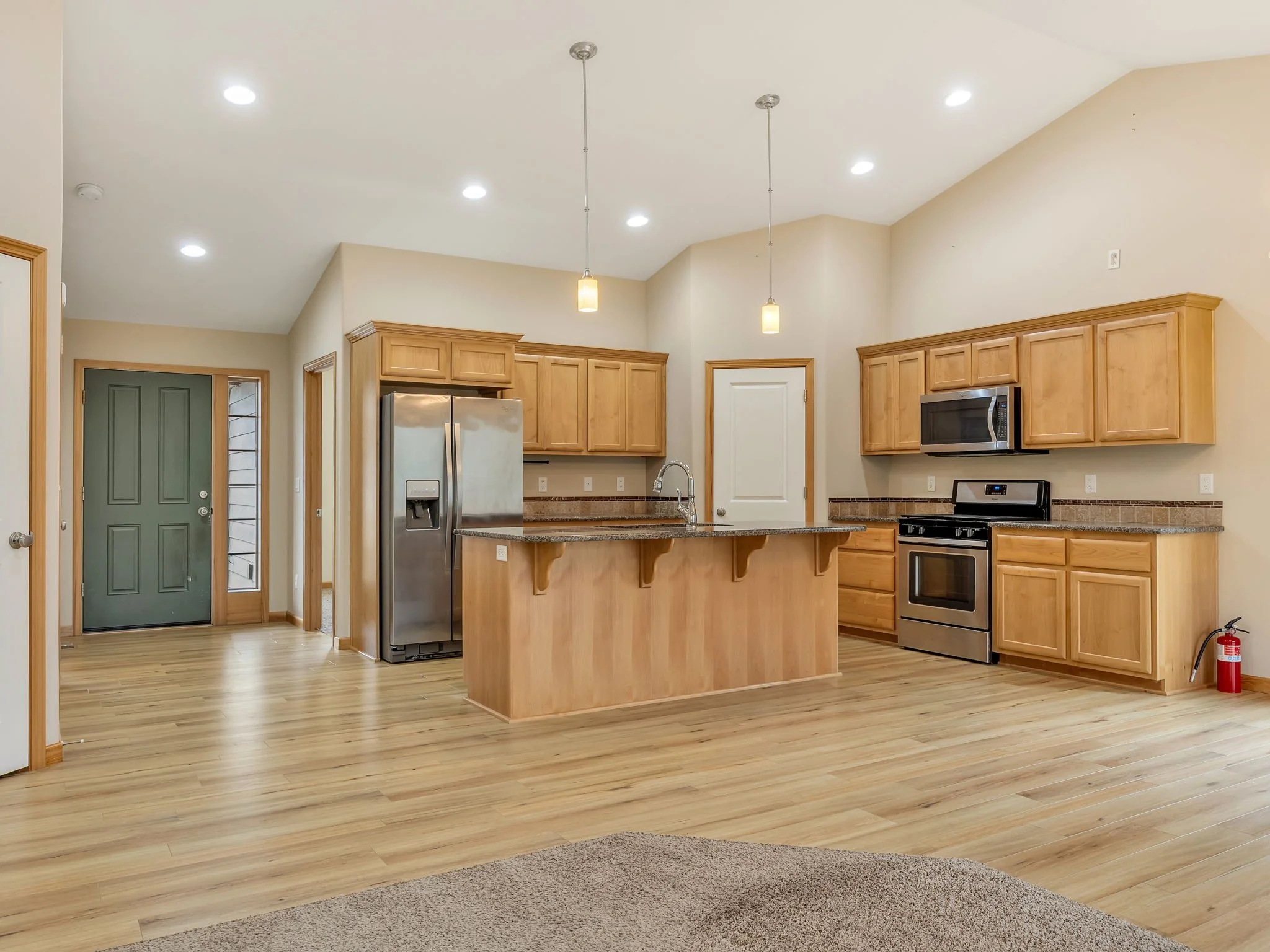 17-web-or-mls-1730 Pacific Ridge Ln-17.jpg