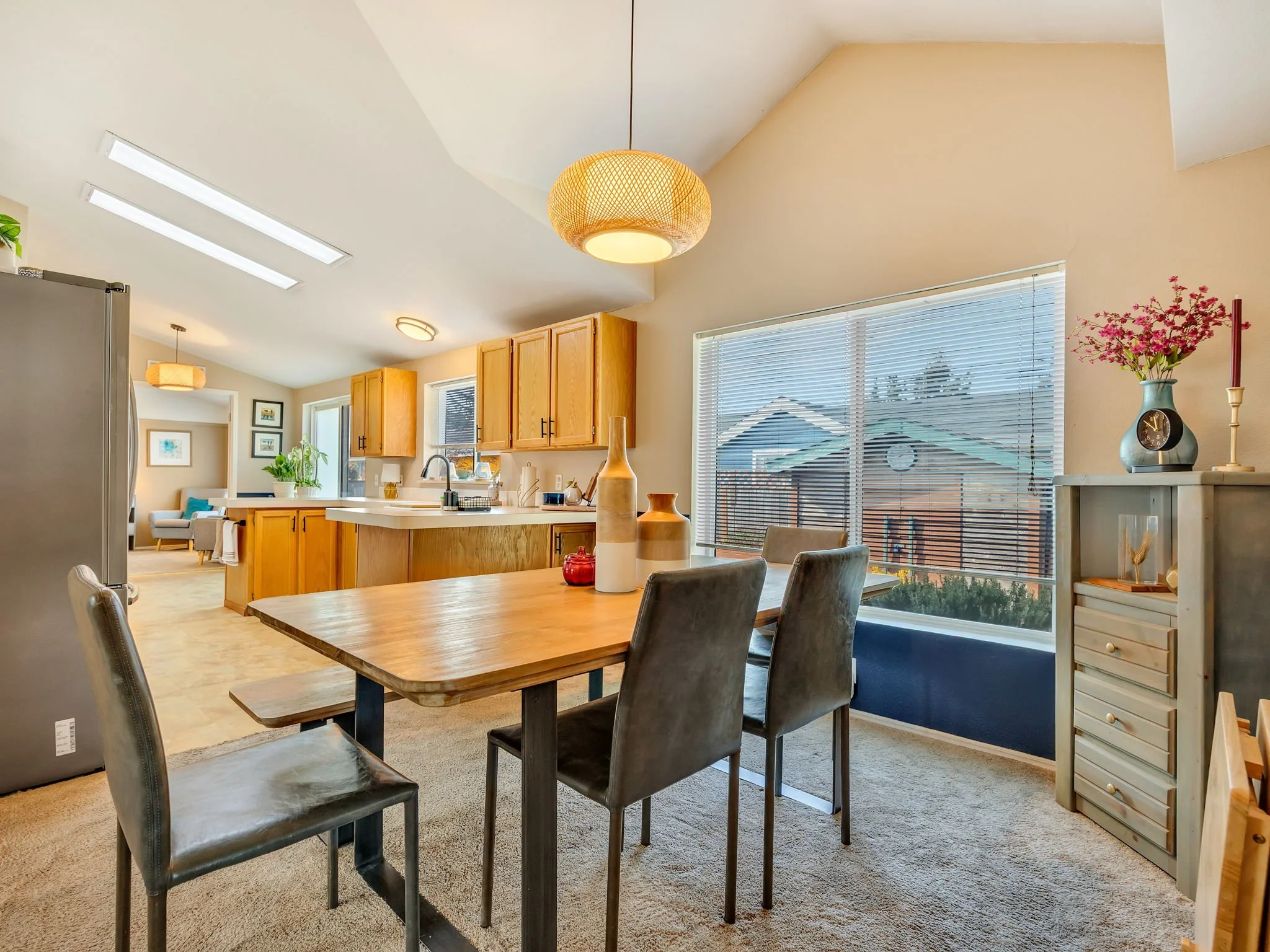 18-web-or-mls-1100 NW Warrenton Dr #356, Warrenton-18.jpg