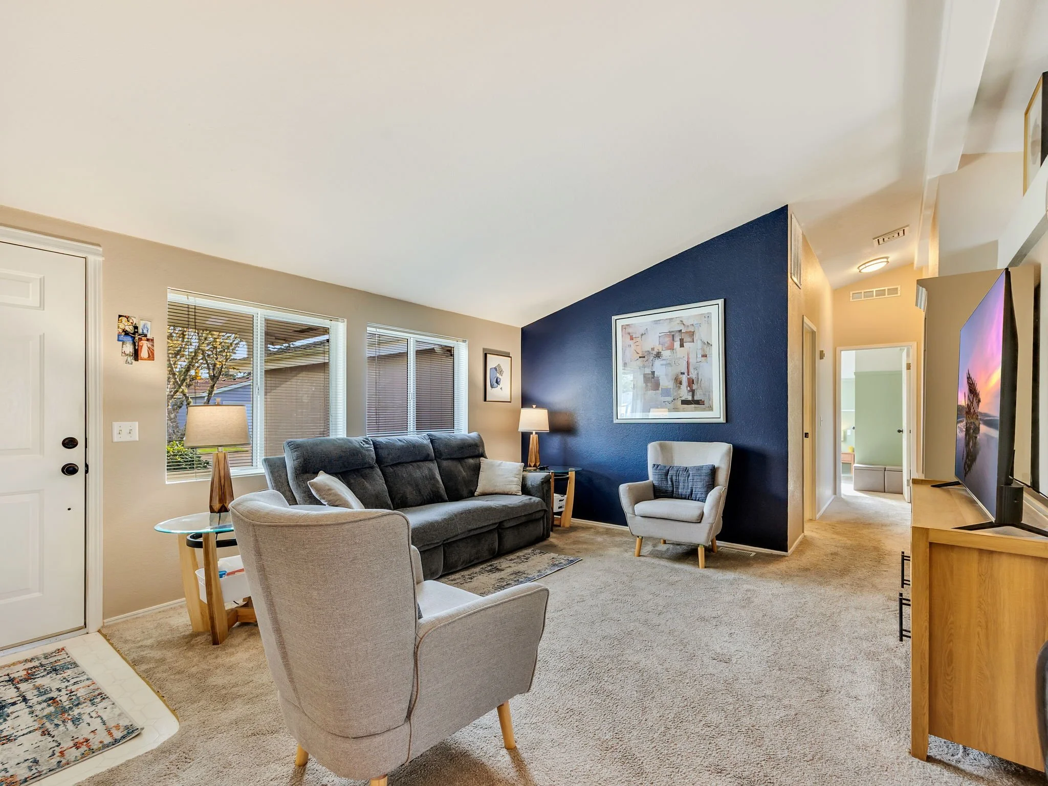 15-web-or-mls-1100 NW Warrenton Dr #356, Warrenton-15.jpg