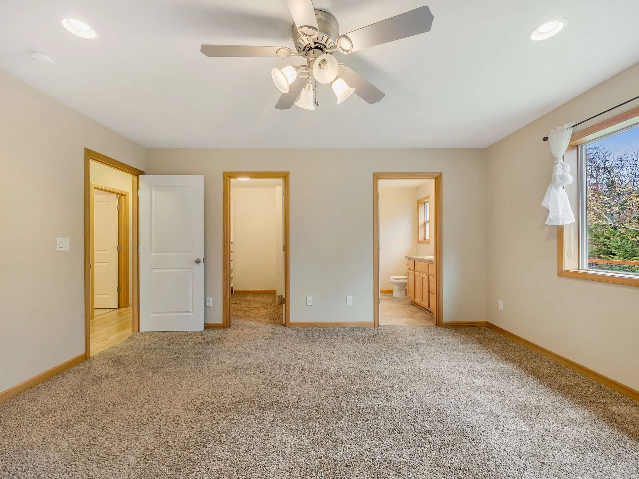 28-web-or-mls-1730 Pacific Ridge Ln-28.jpg