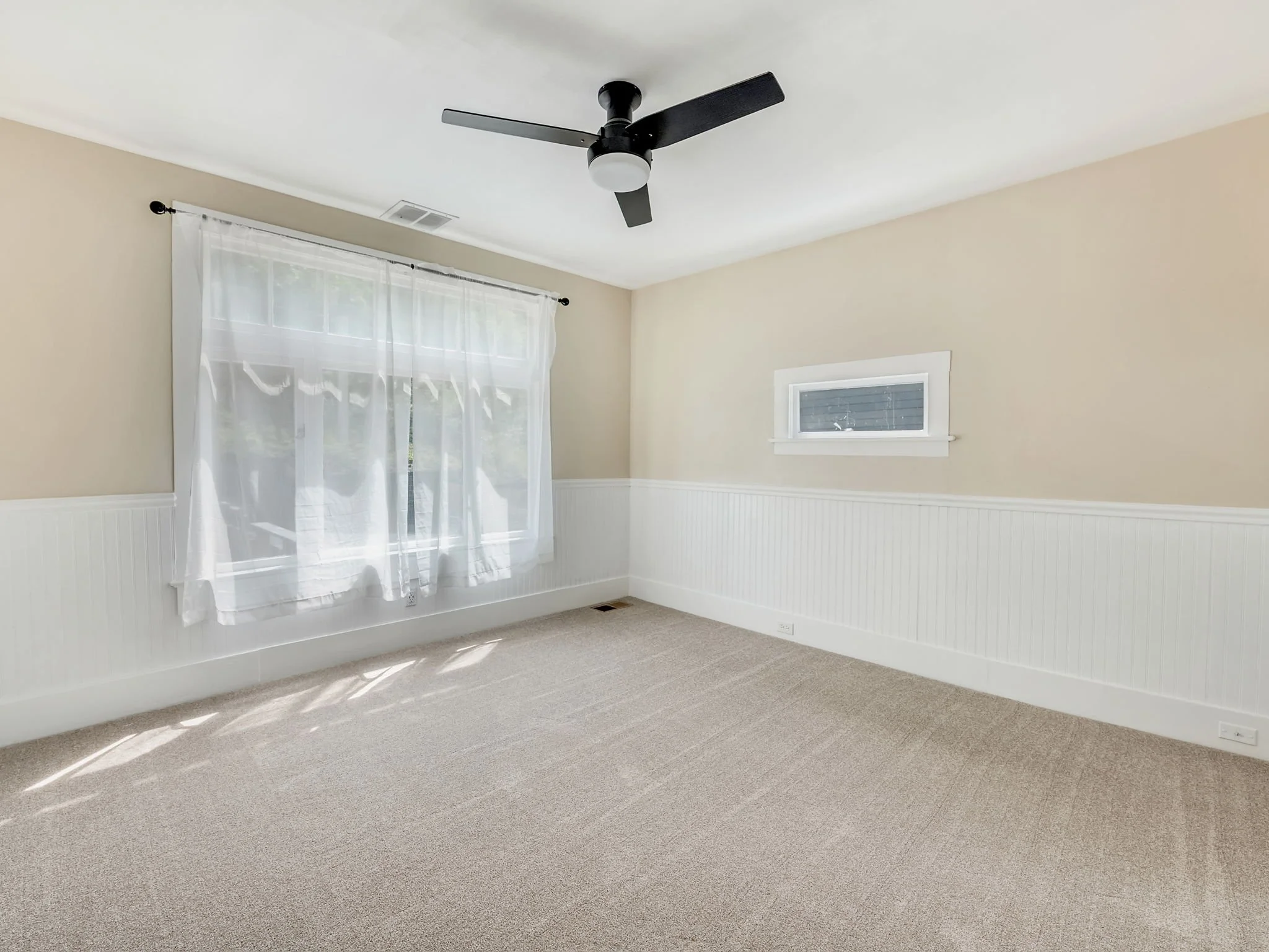 14-web-or-mls-66-70 Bond St-10.jpg