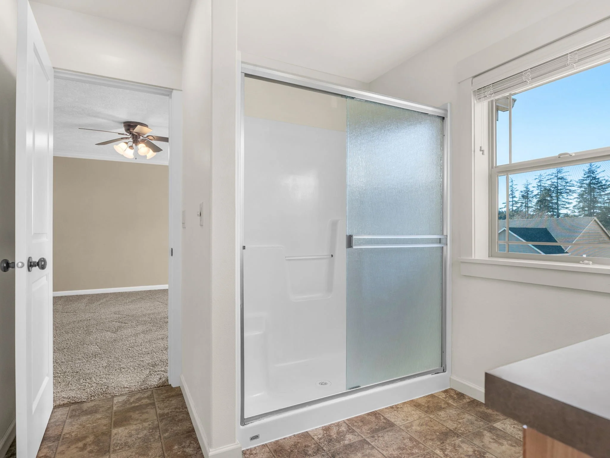 26-web-or-mls-330 SW Kalmia Ave-26.jpg