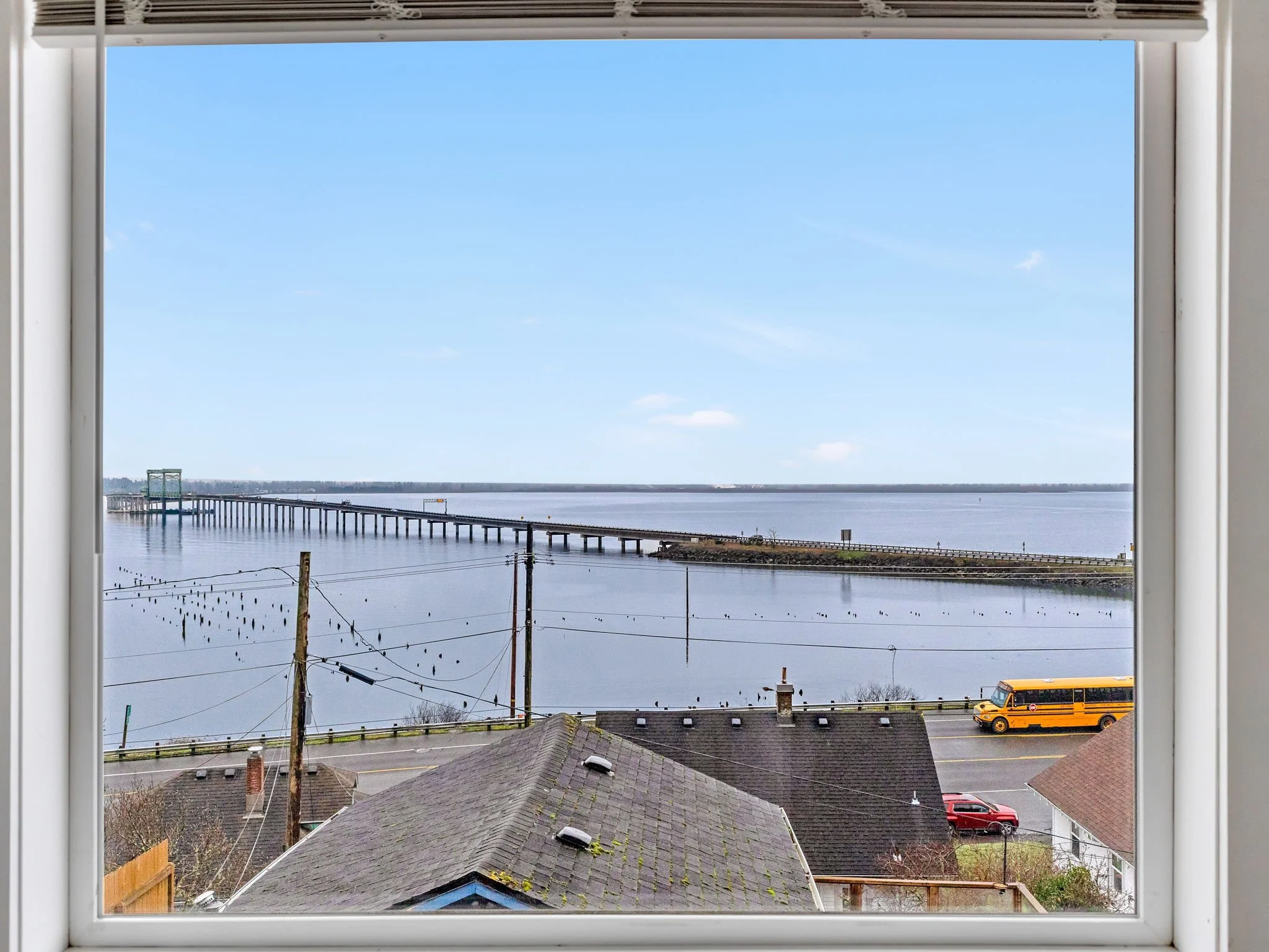 19-web-or-mls-612 Florence Ave #2-28.jpg