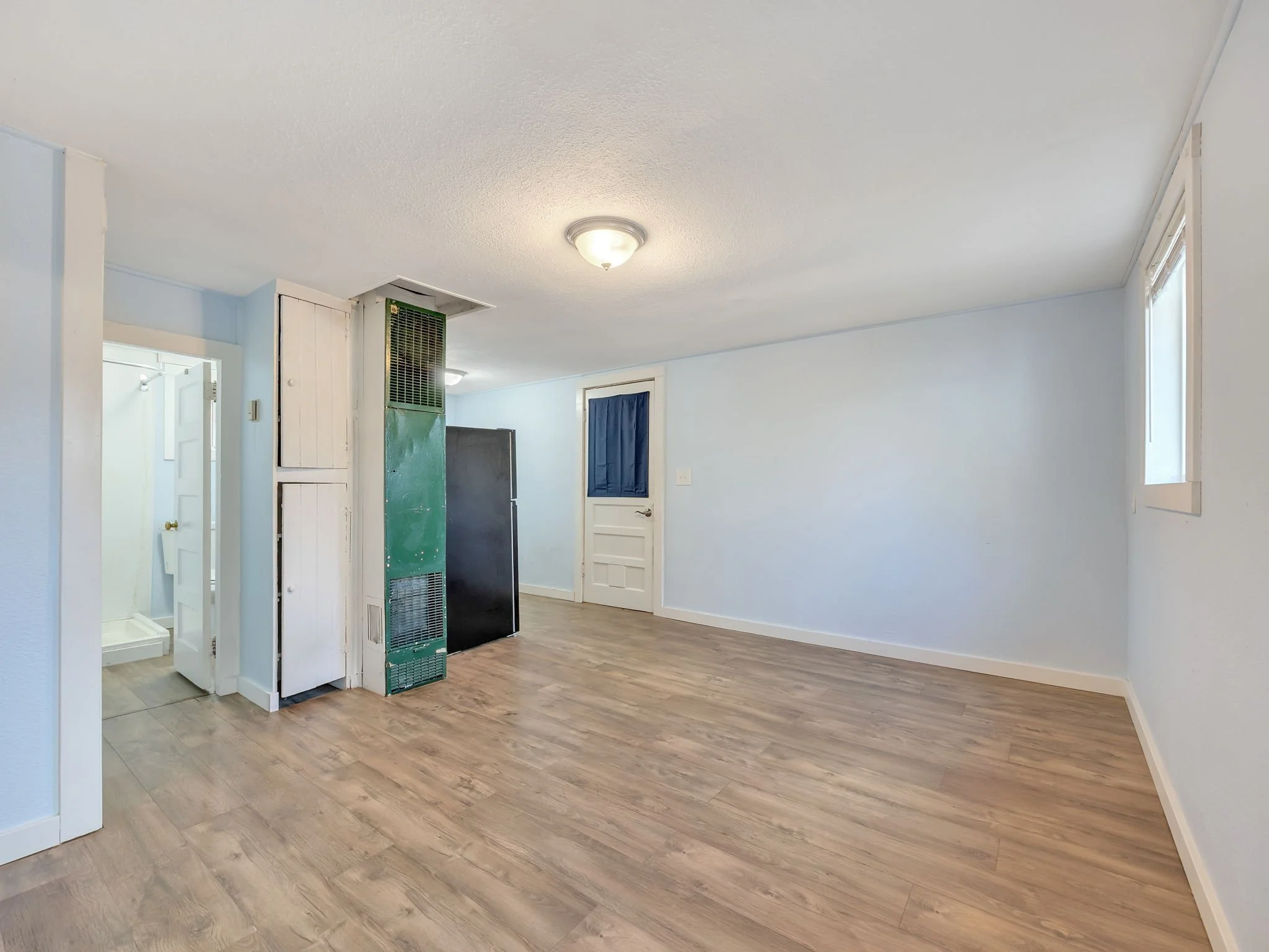 11-web-or-mls-91907 Hwy 104-10.jpg