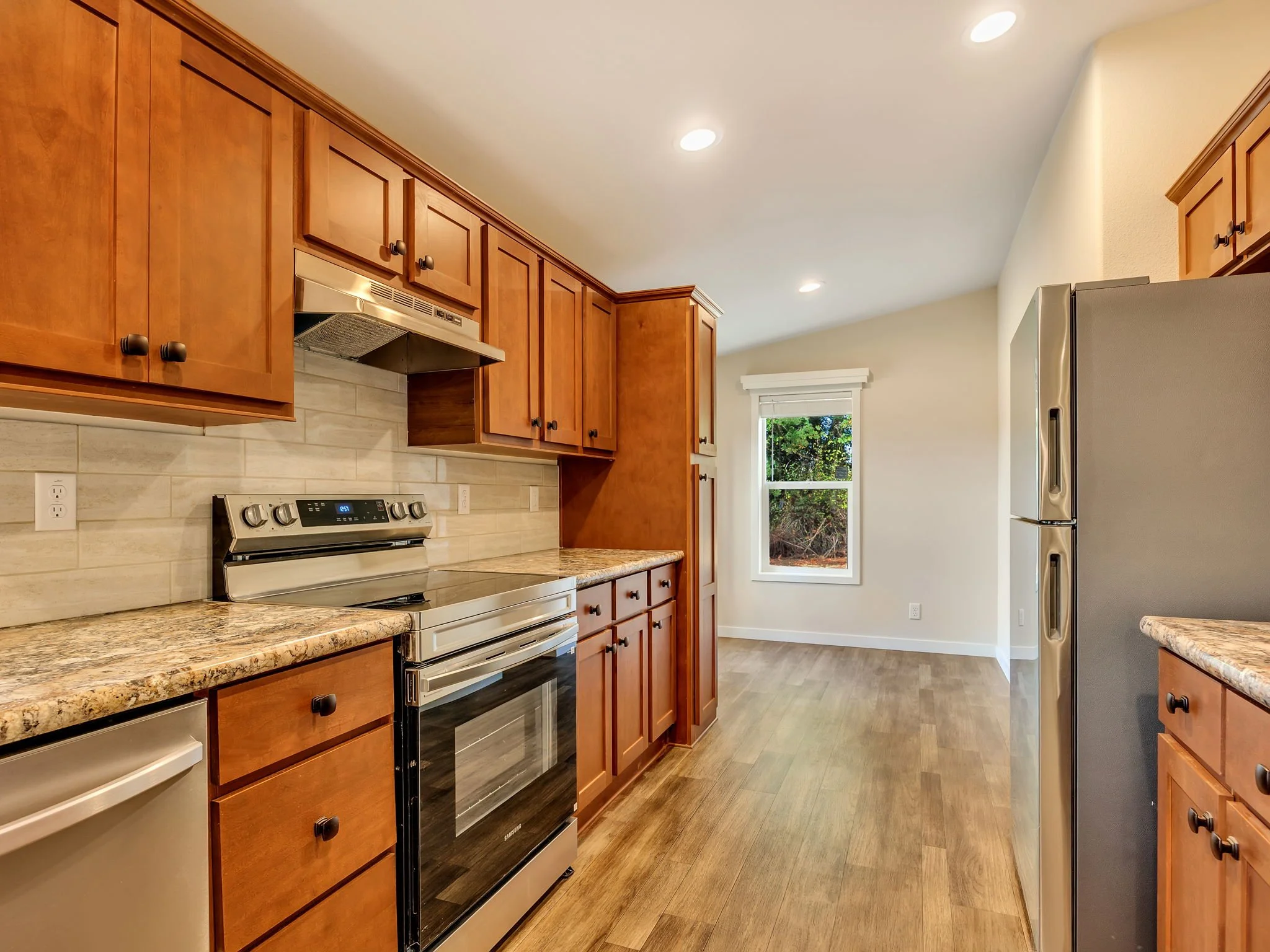 25-web-or-mls-92166 Conroy Rd-21.jpg