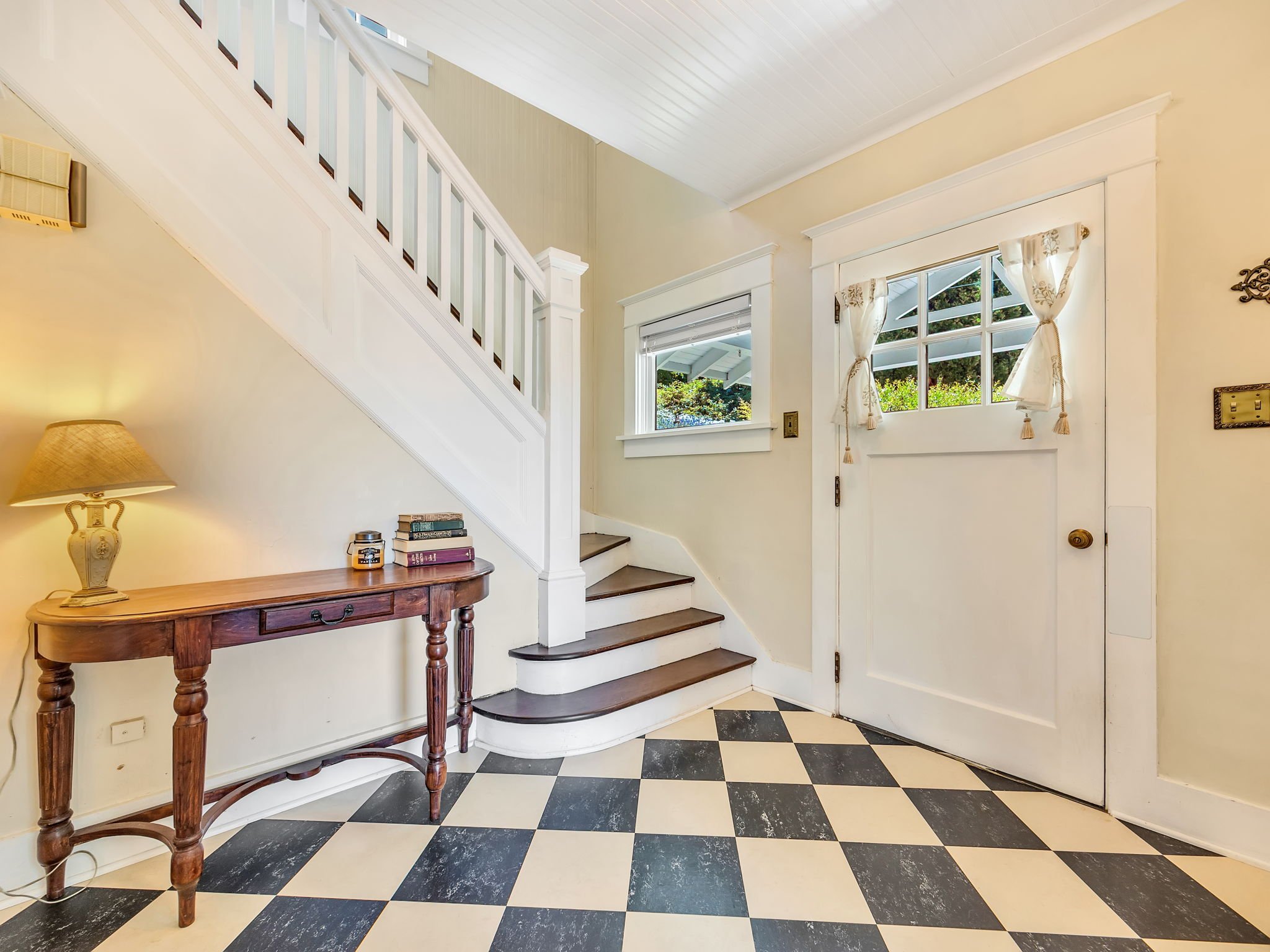 11-web-or-mls-192 W Exchange St-09.jpg