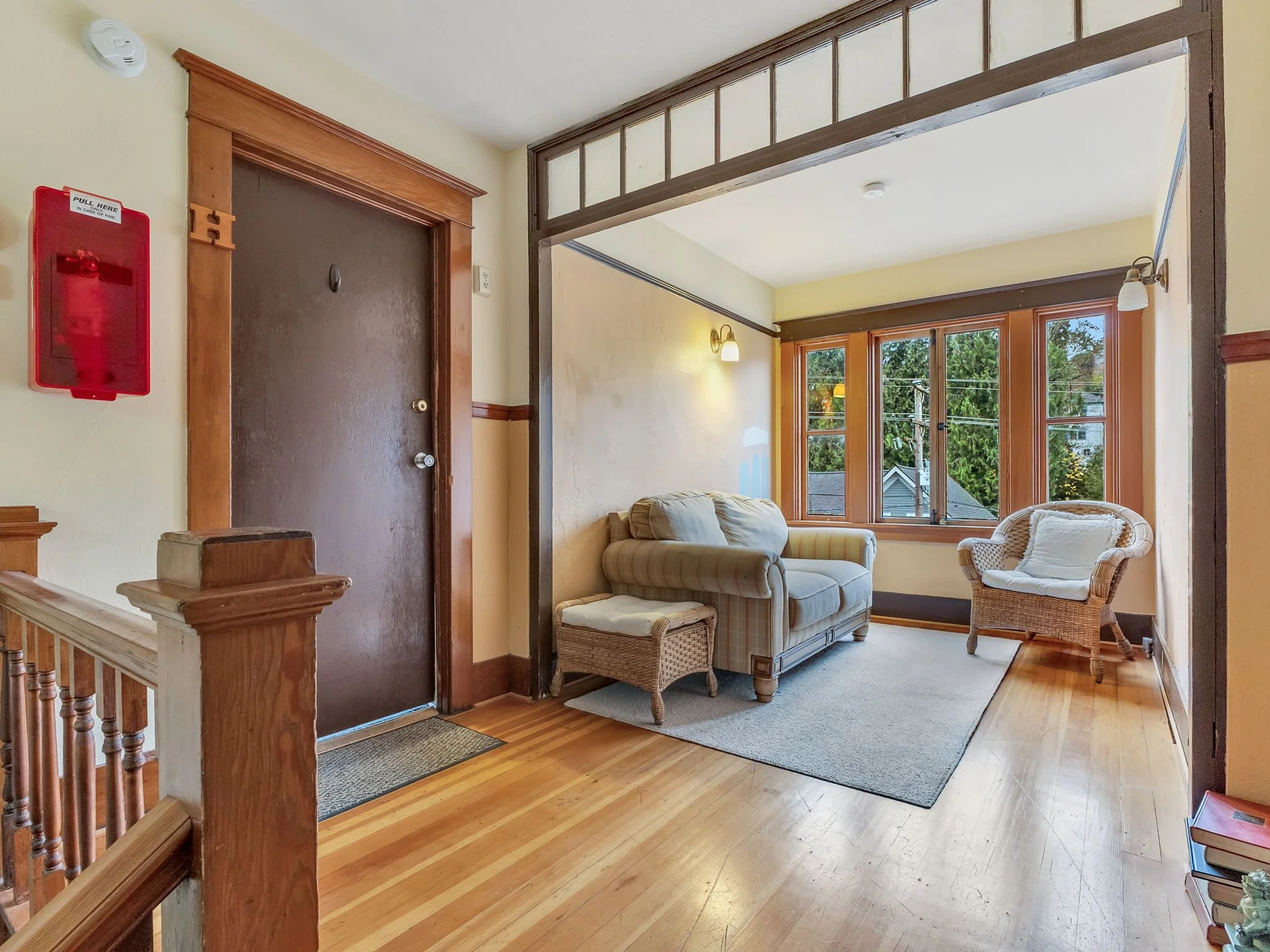 18-web-or-mls-1320 Franklin Ave-02.jpg