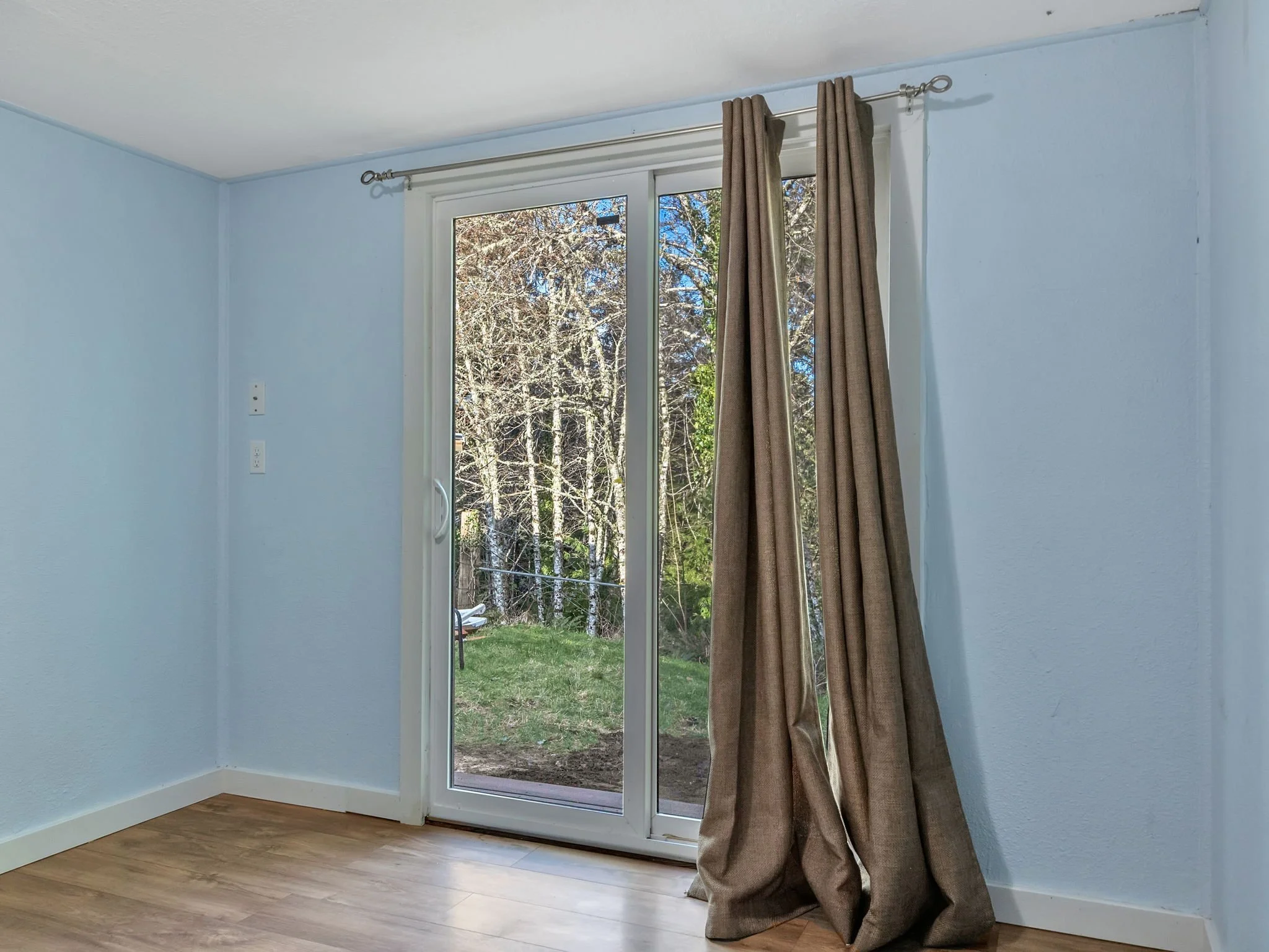 19-web-or-mls-91907 Hwy 104-18.jpg