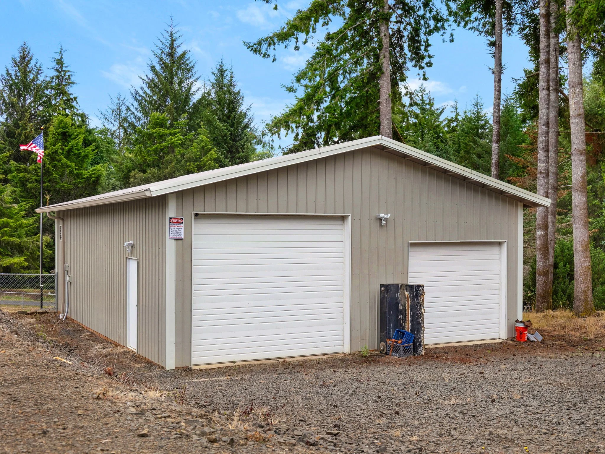 4-web-or-mls-35134 Helligso Ln-04.jpg