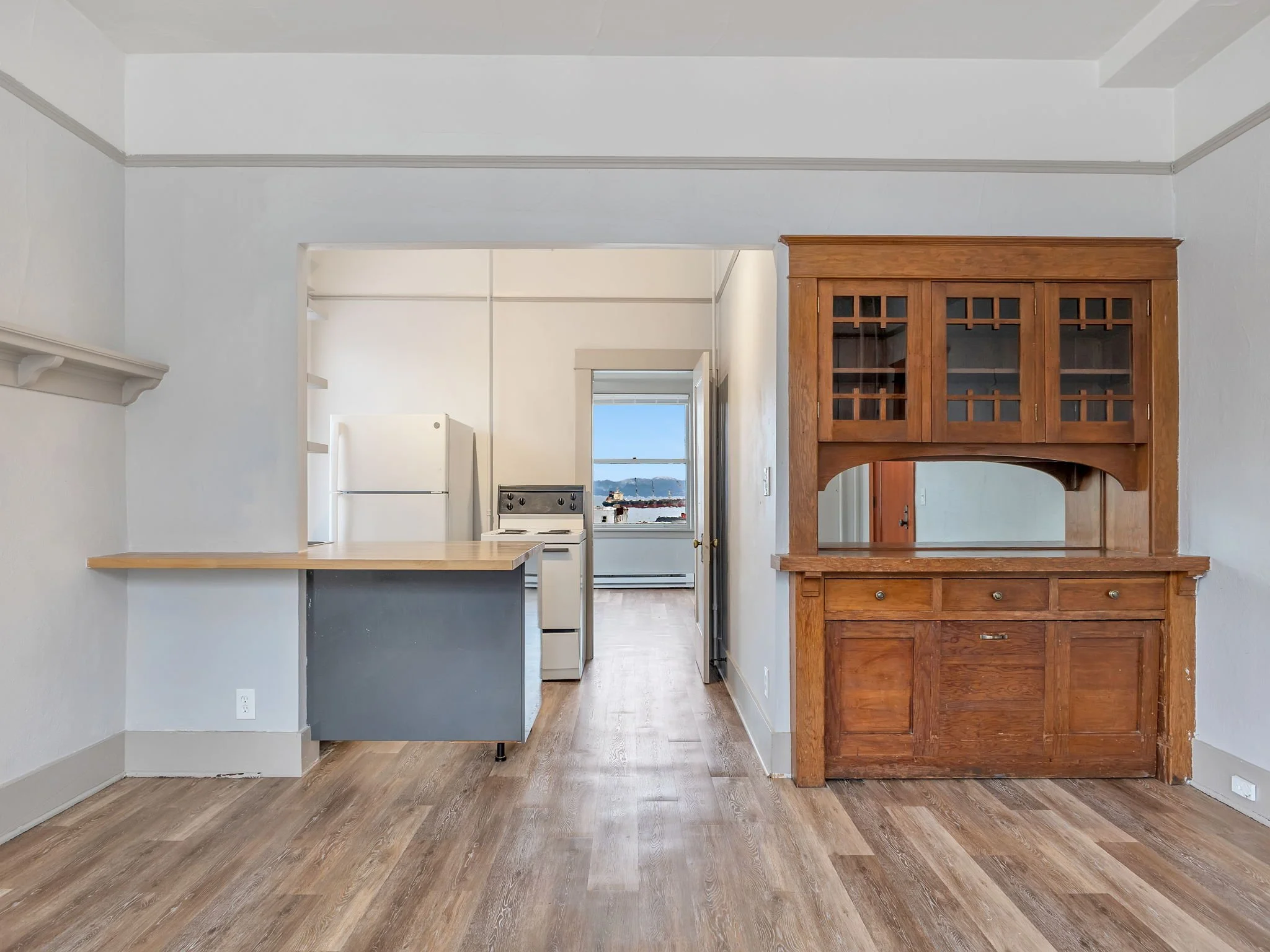 3-web-or-mls-1320 Franklin Ave-14.jpg