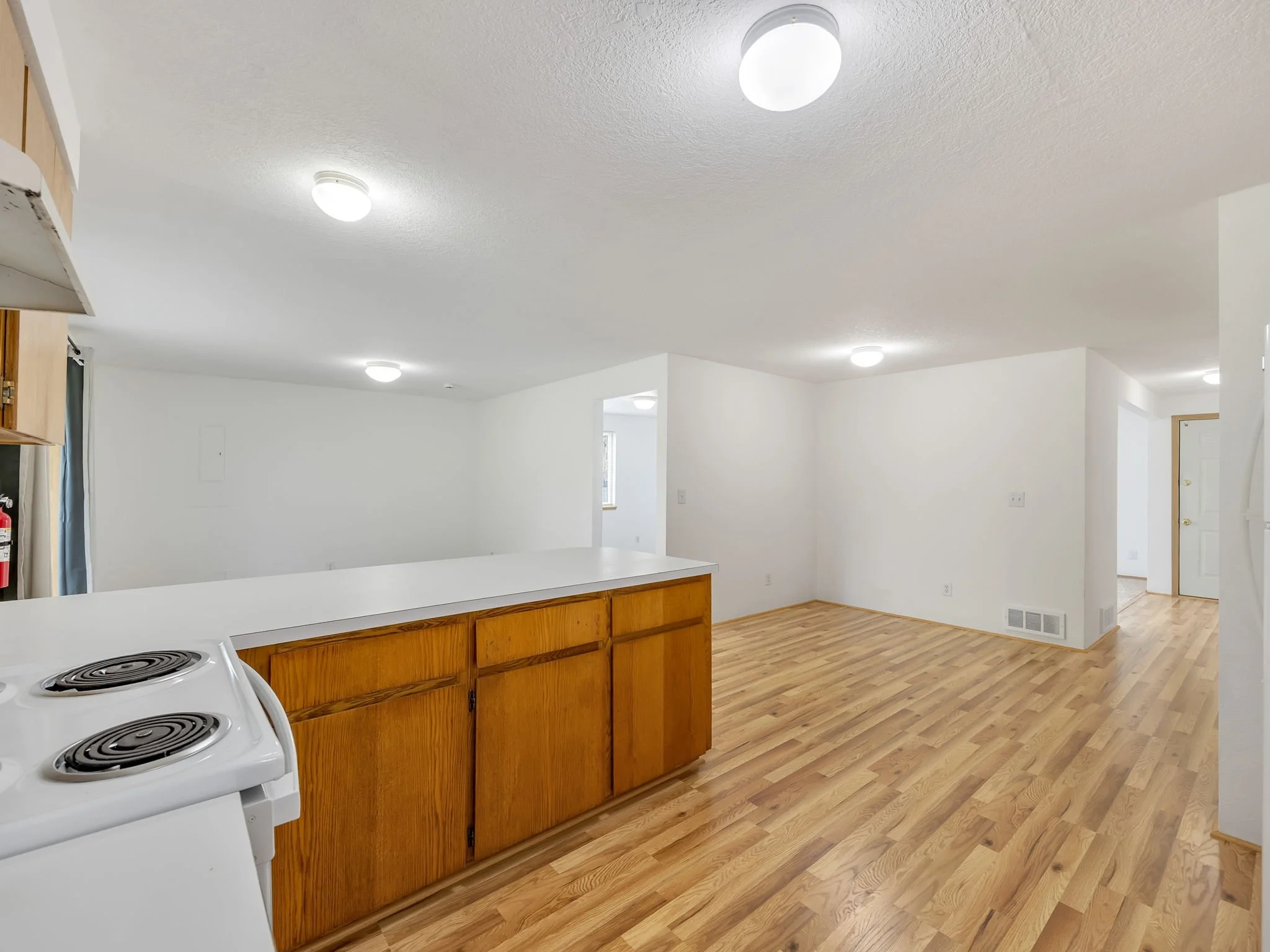 19-web-or-mls-1525 7th St-18.jpg