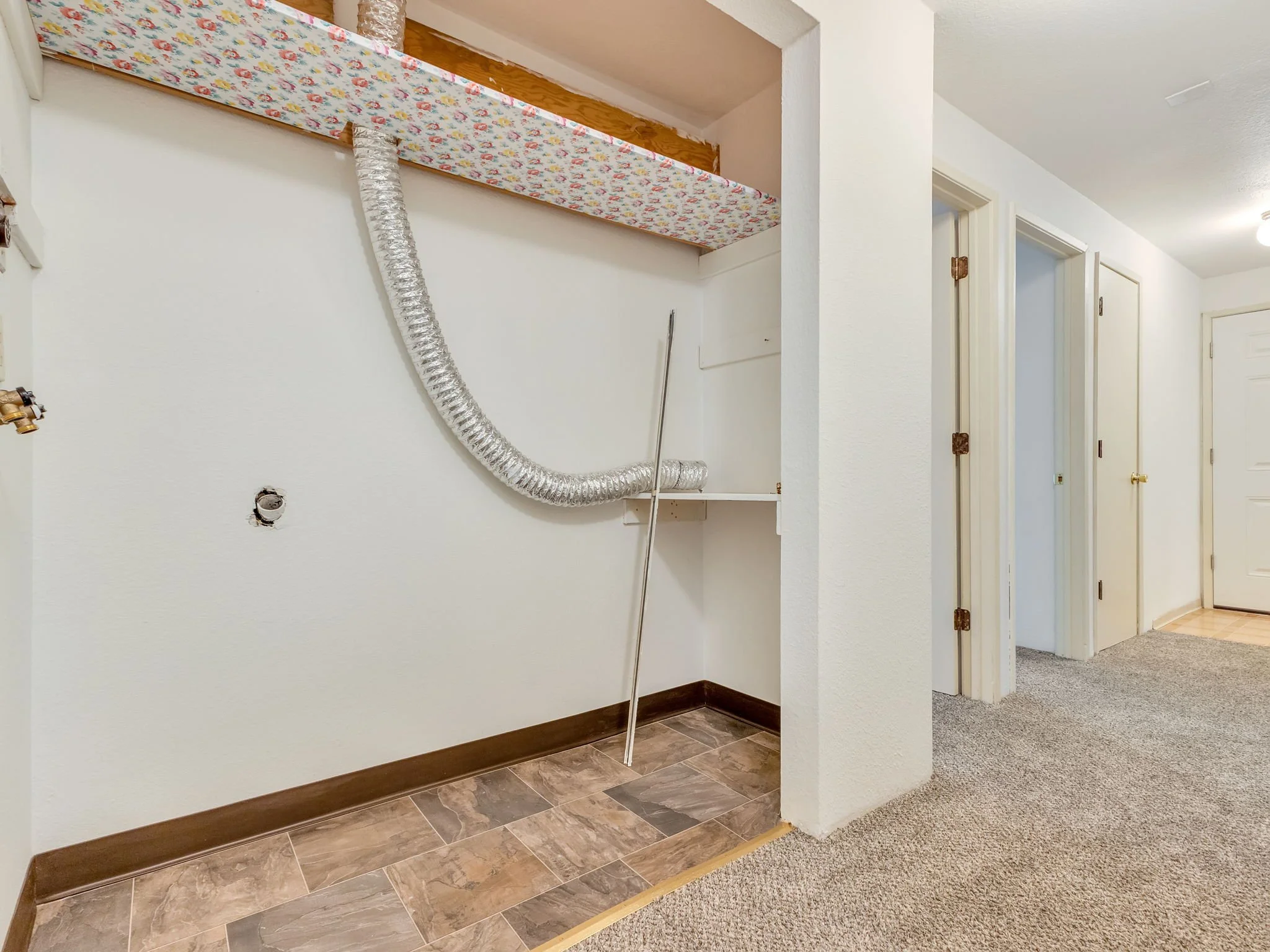 19-web-or-mls-280 Lincoln St #3-19.jpg