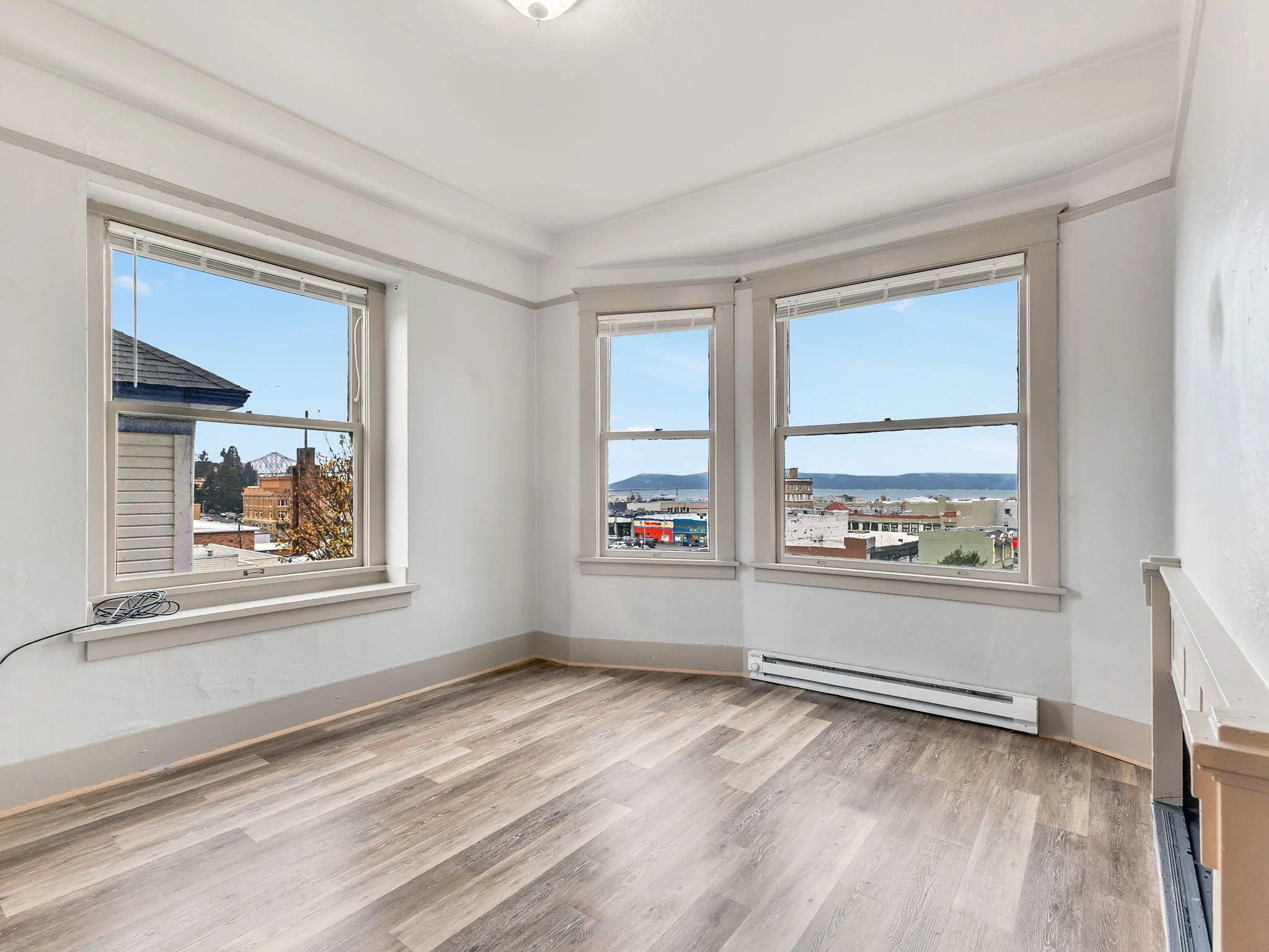 11-web-or-mls-1320 Franklin Ave-22.jpg