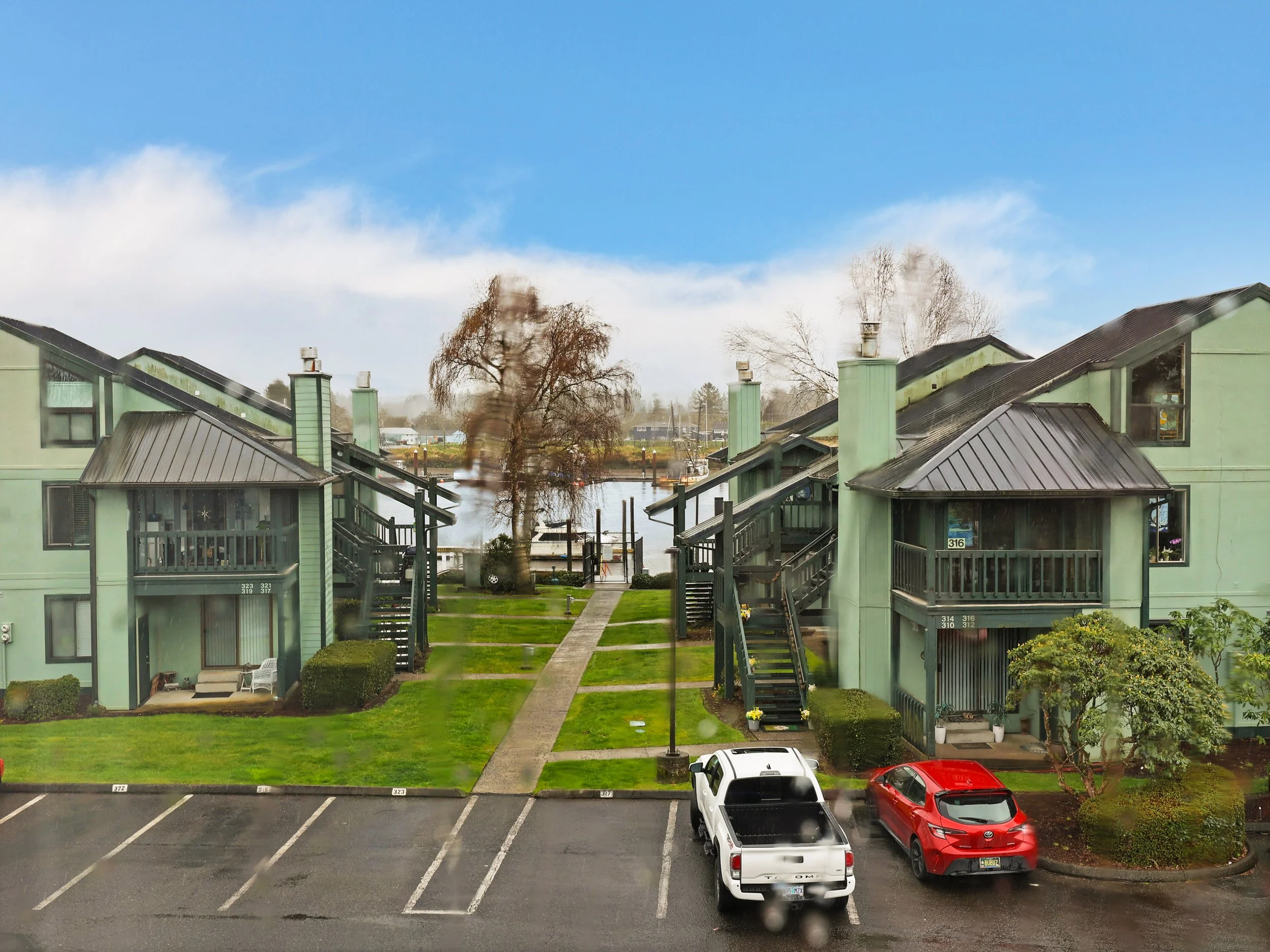 Skipanon Apts # 353-32.jpg