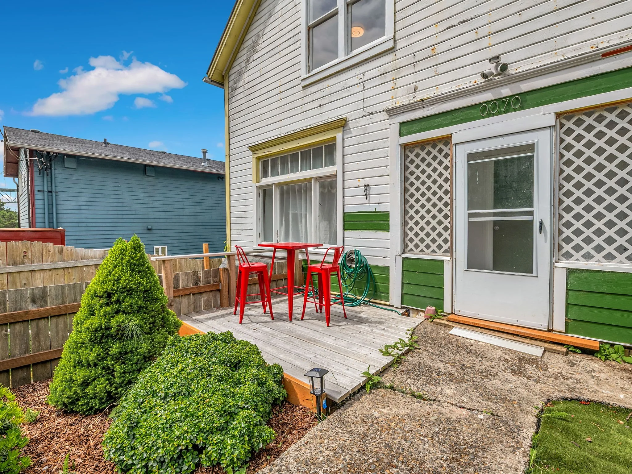 11-web-or-mls-66-70 Bond St-07.jpg