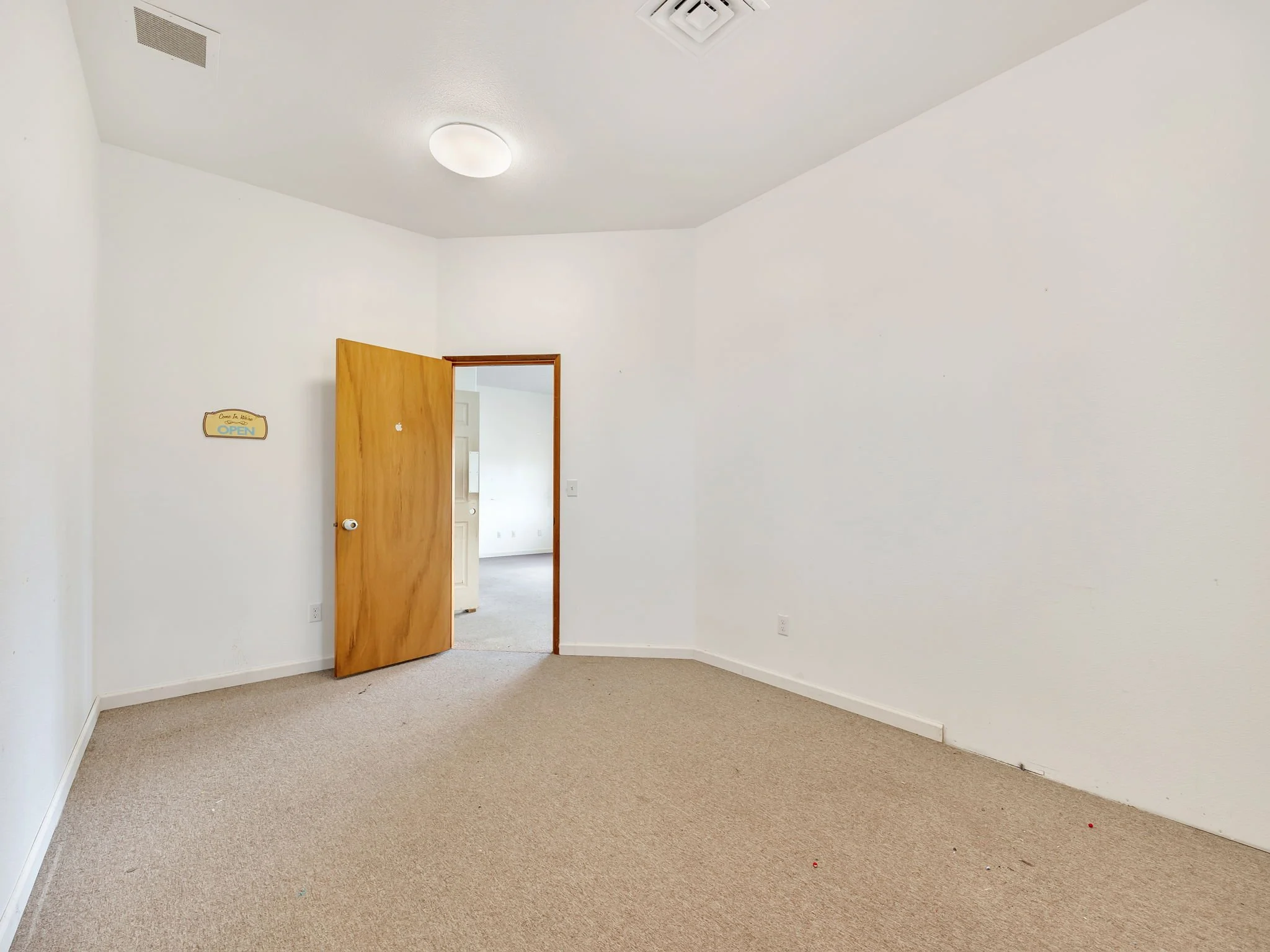 21-web-or-mls-4253 Hwy 101-21.jpg