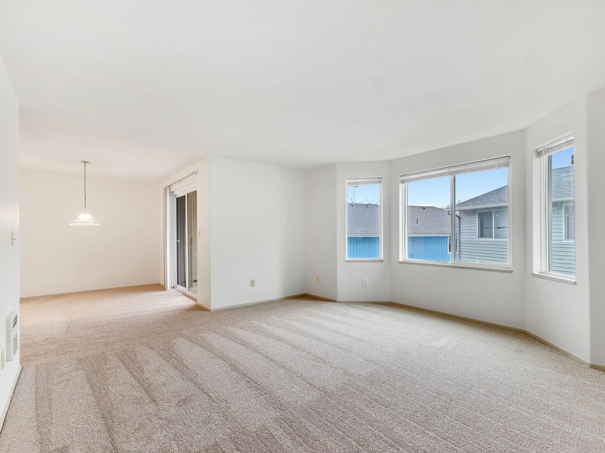 13-web-or-mls-355 S Wahanna Rd-13.jpg